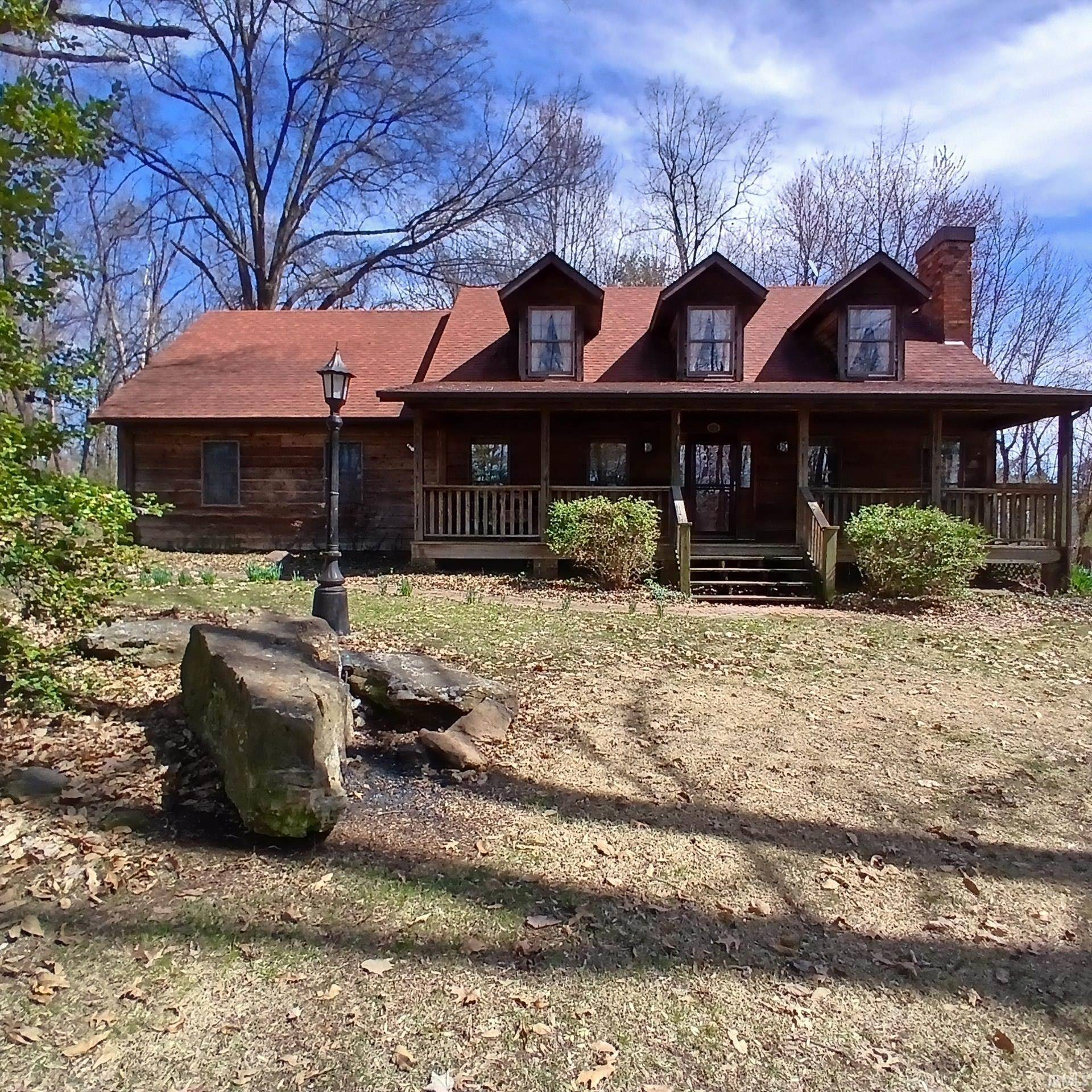 Odon, IN 47562,105 Jacob Orchard