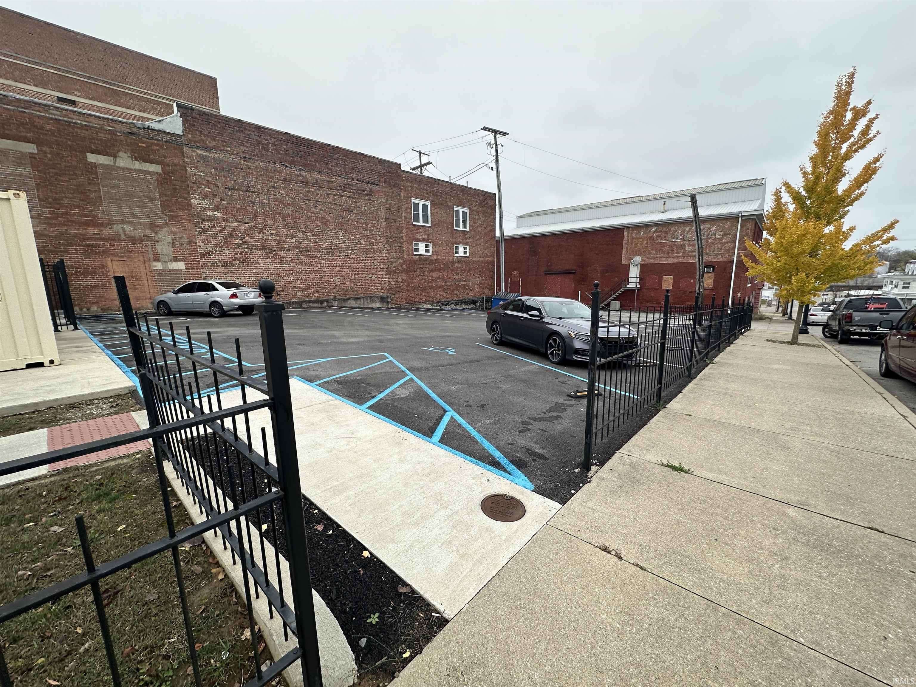 Bedford, IN 47421,905 15th Street