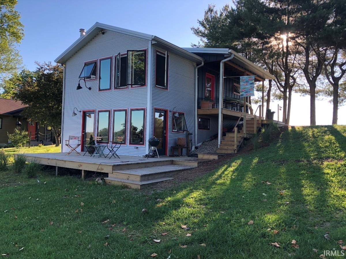 Kewanna, IN 46939,1432 N Lake Shore Drive