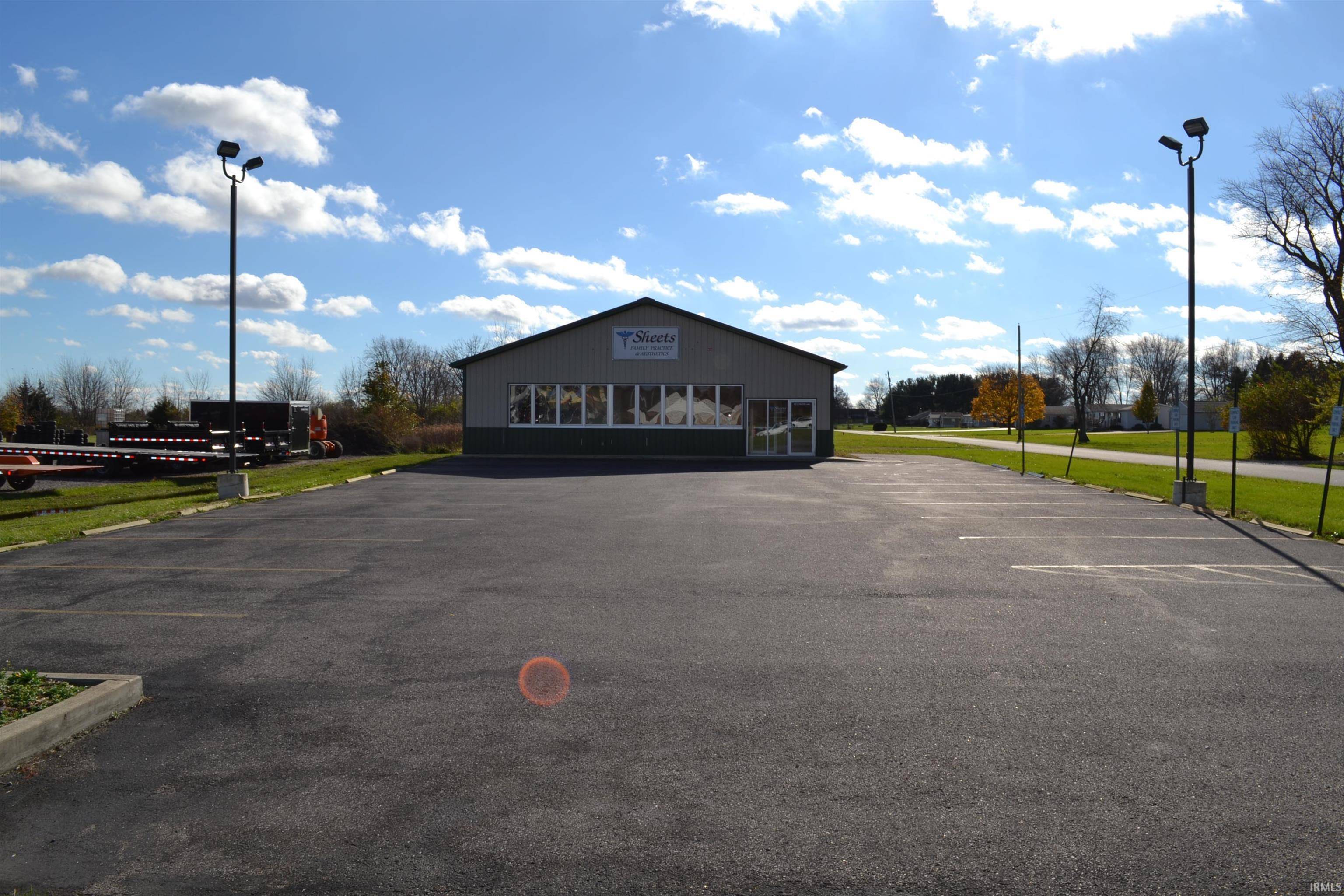 Monticello, IN 47960-1841,565 S Country Lane
