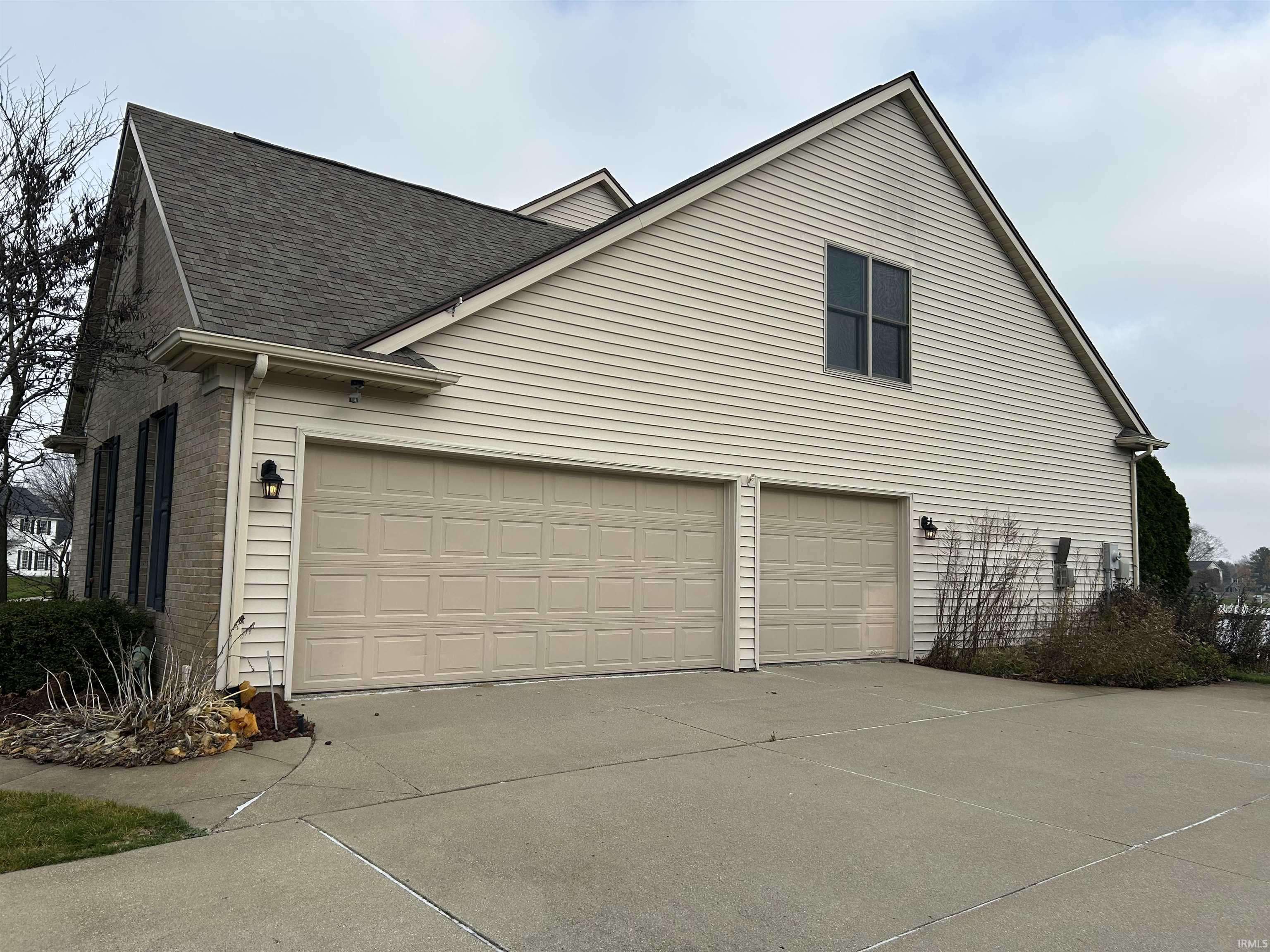 Granger, IN 46530-8220,51626 Wexford Drive