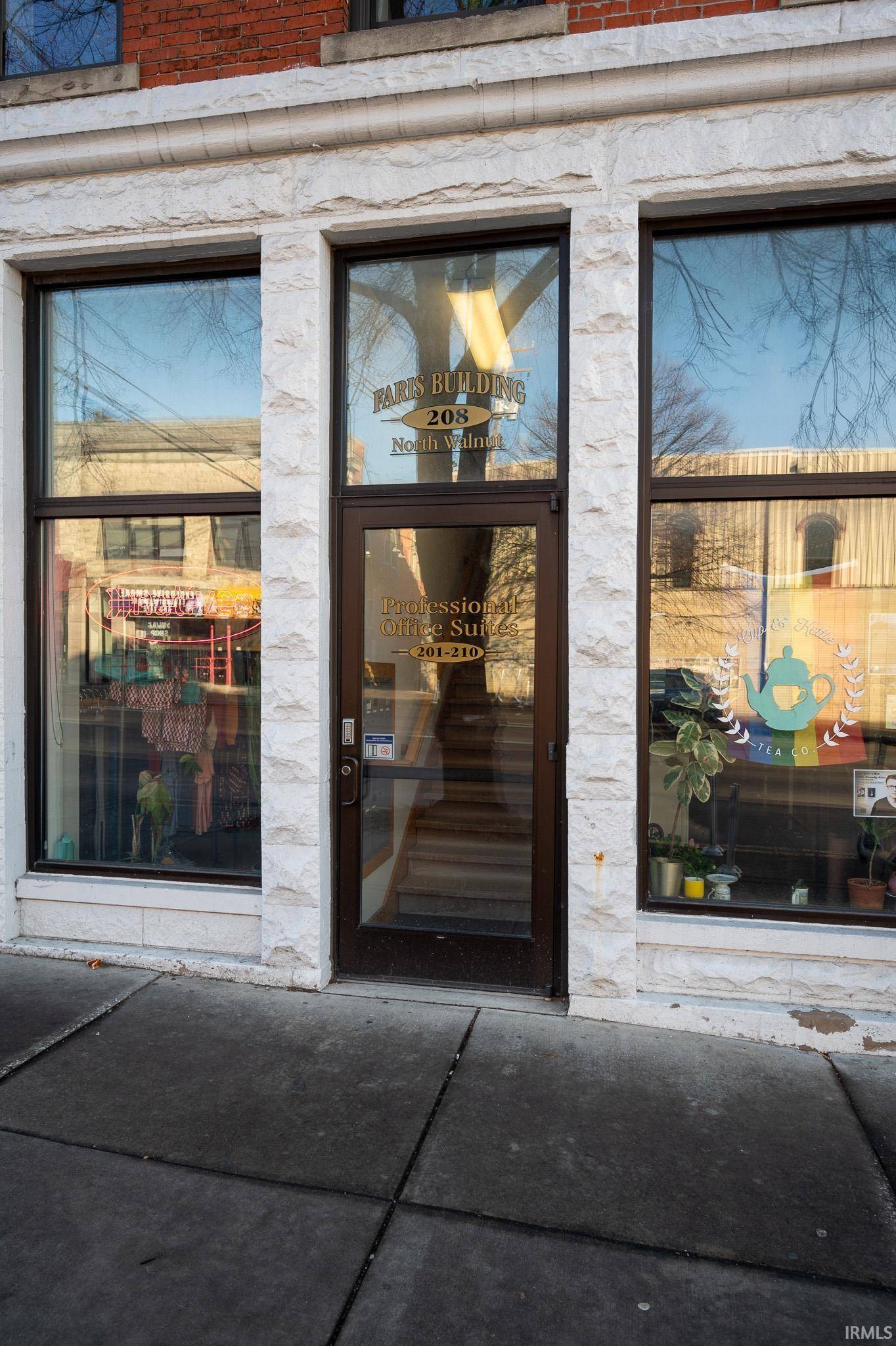 Bloomington, IN 47404,208 N Walnut Street