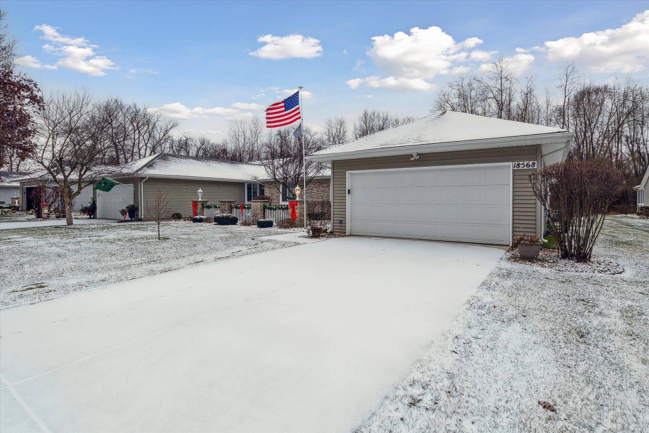 South Bend, IN 46637,18568 Garwood Court