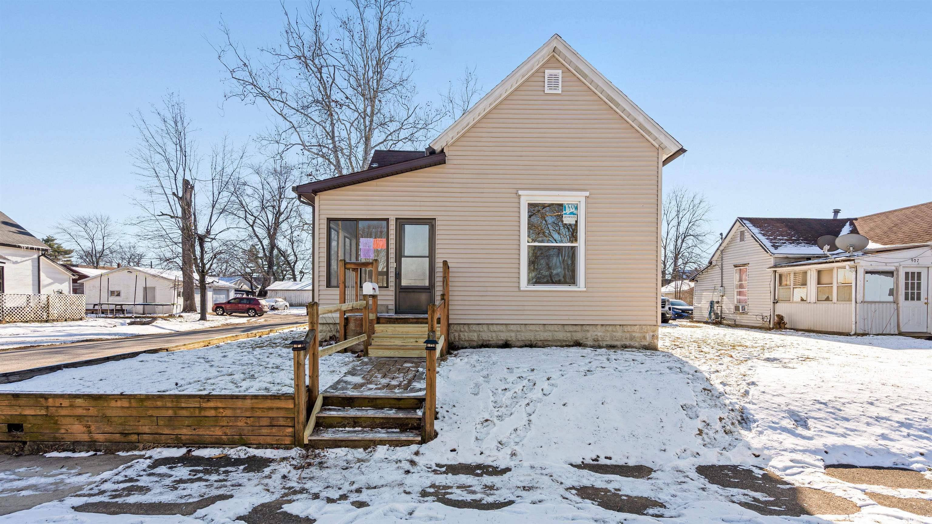 Logansport, IN 46947,901 Helm Street