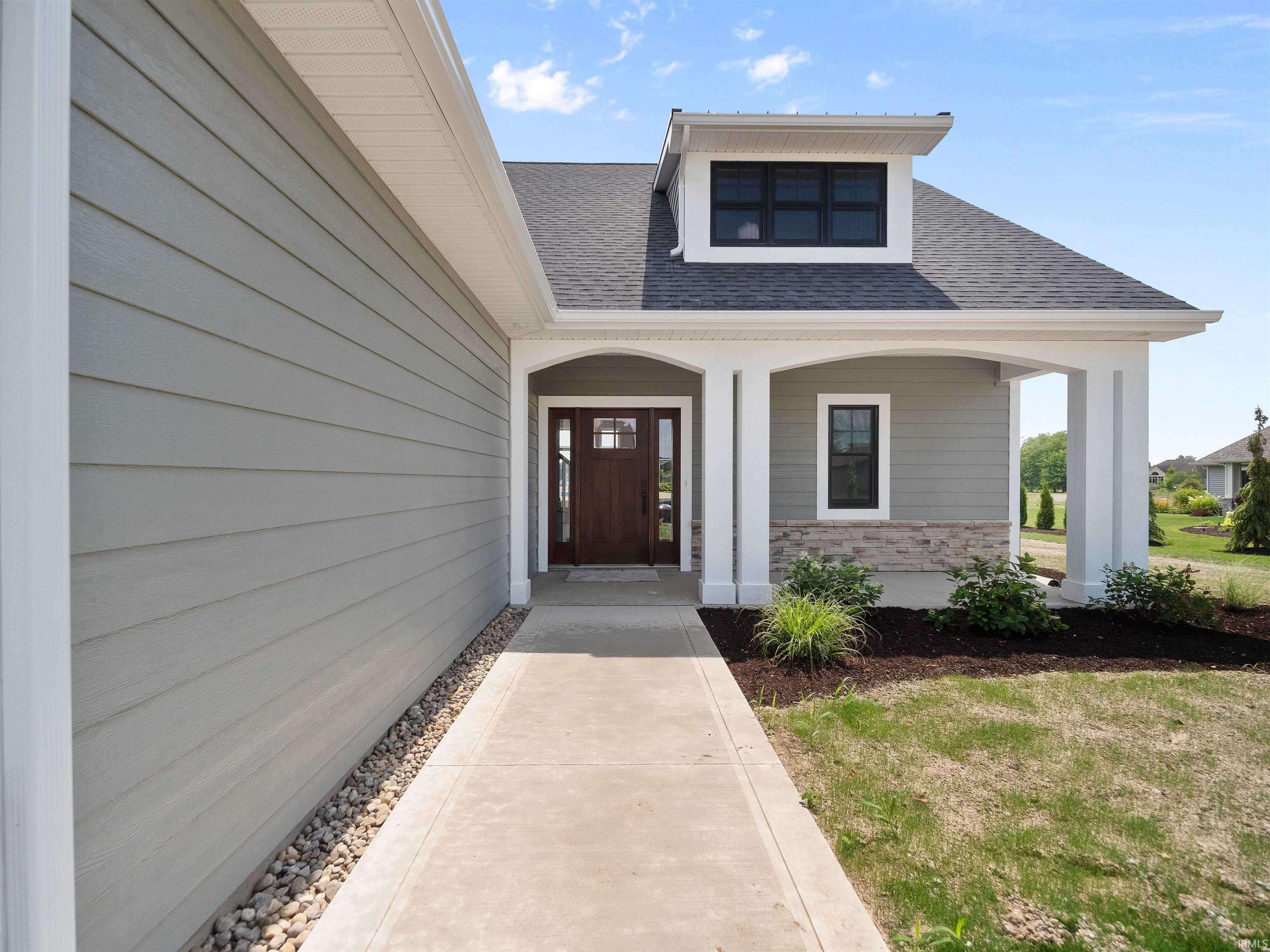 Leo, IN 46765,10446 Beaugreen Cove
