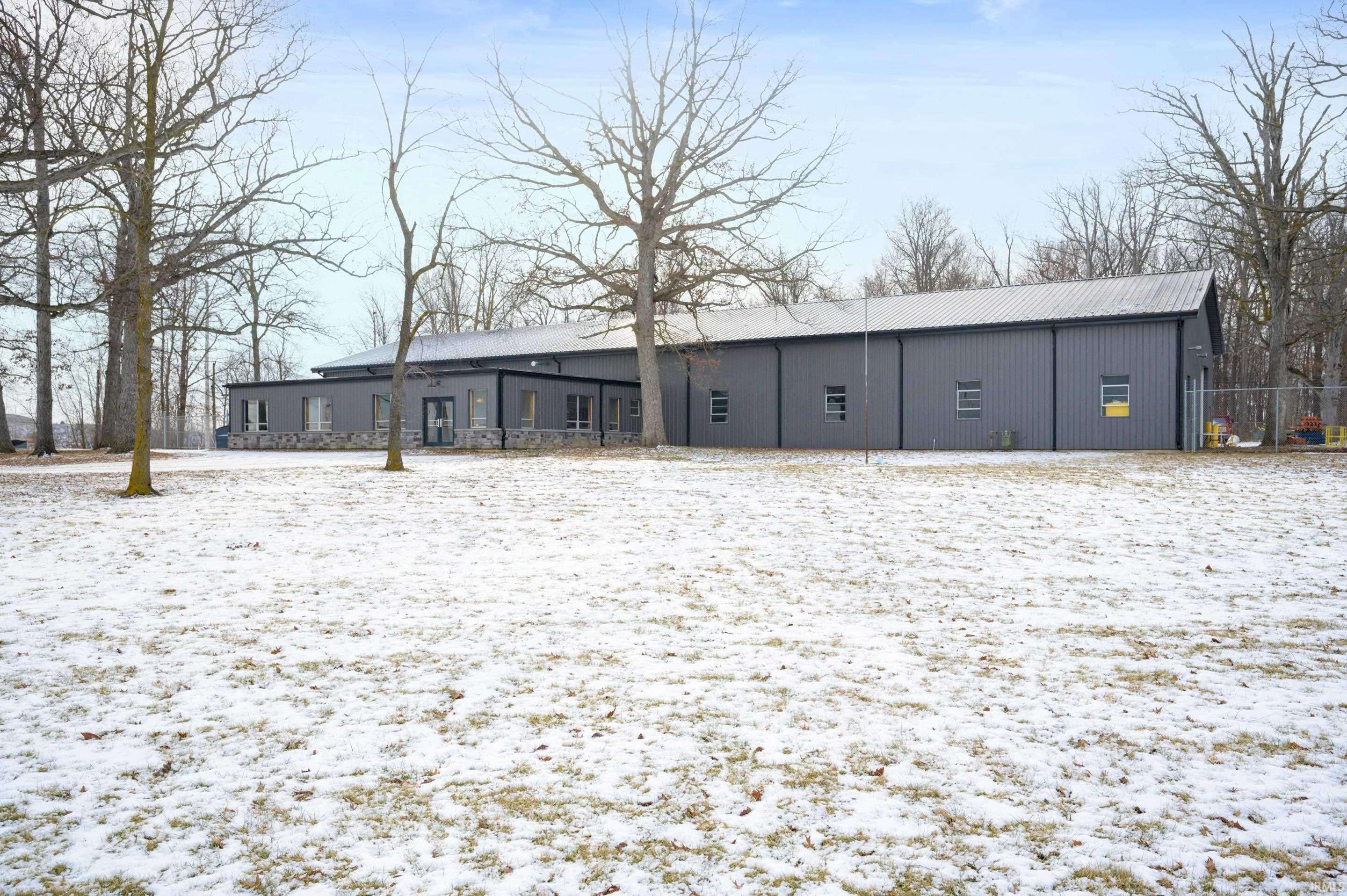 Portland, IN 47371,2301 W 125 S