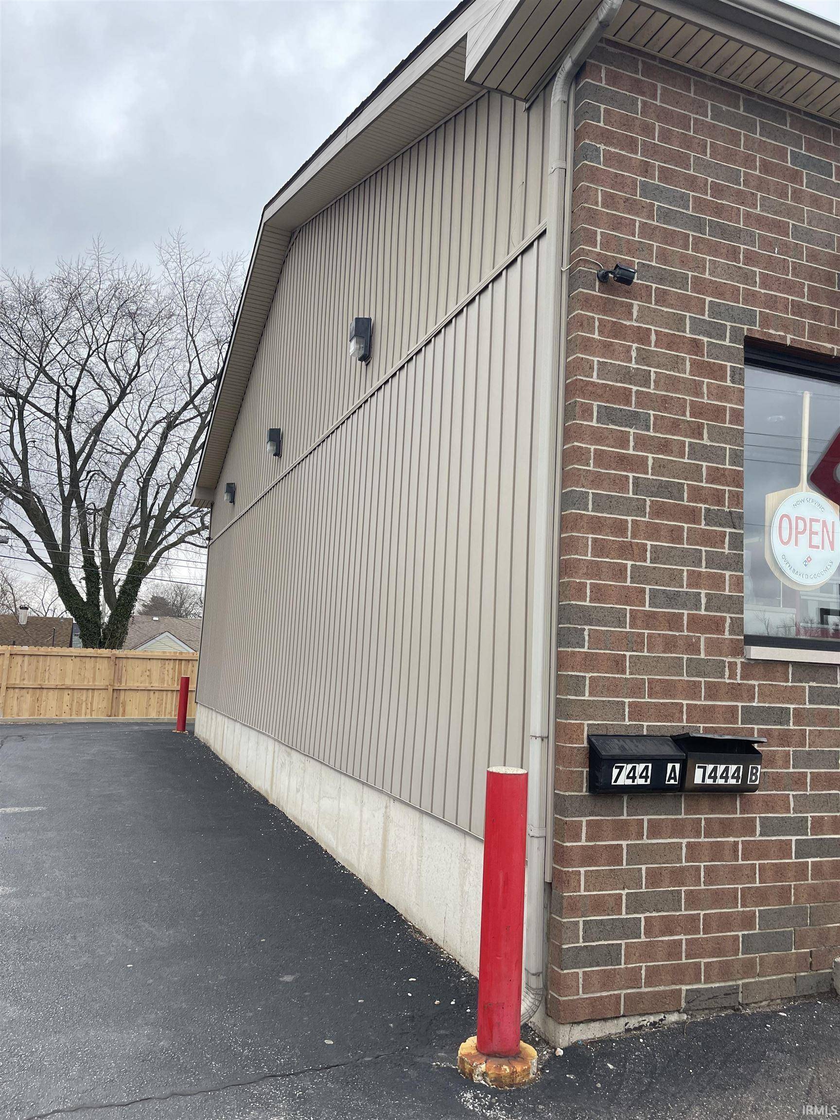 Hammond, IN 46323,7444 Kennedy Avenue