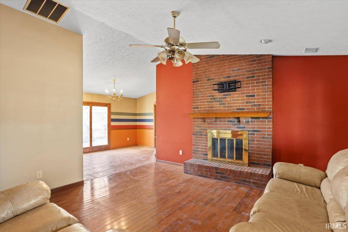 Delphi, IN 46923,2945 N 1275 W