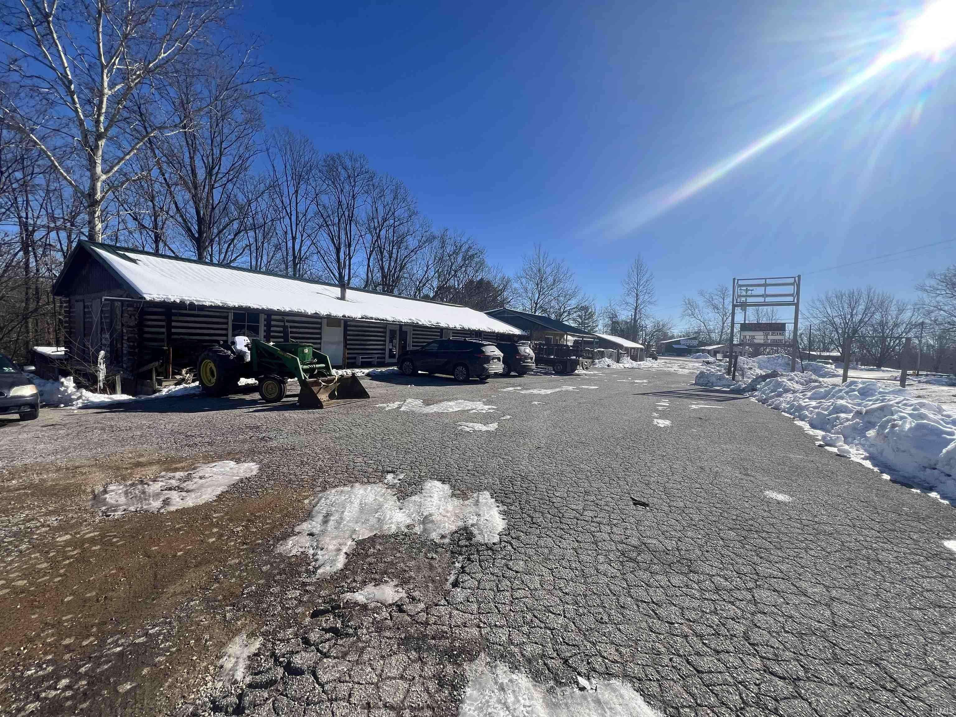 Bloomington, IN 47401,4015 S State Road 446 Highway