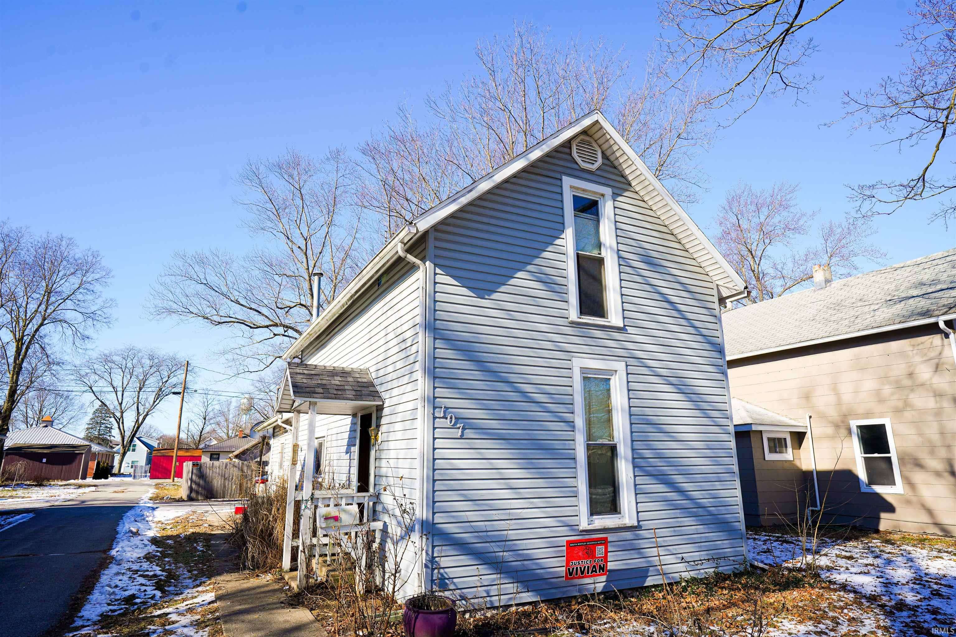 South Whitley, IN 46787,107 N Jefferson Street