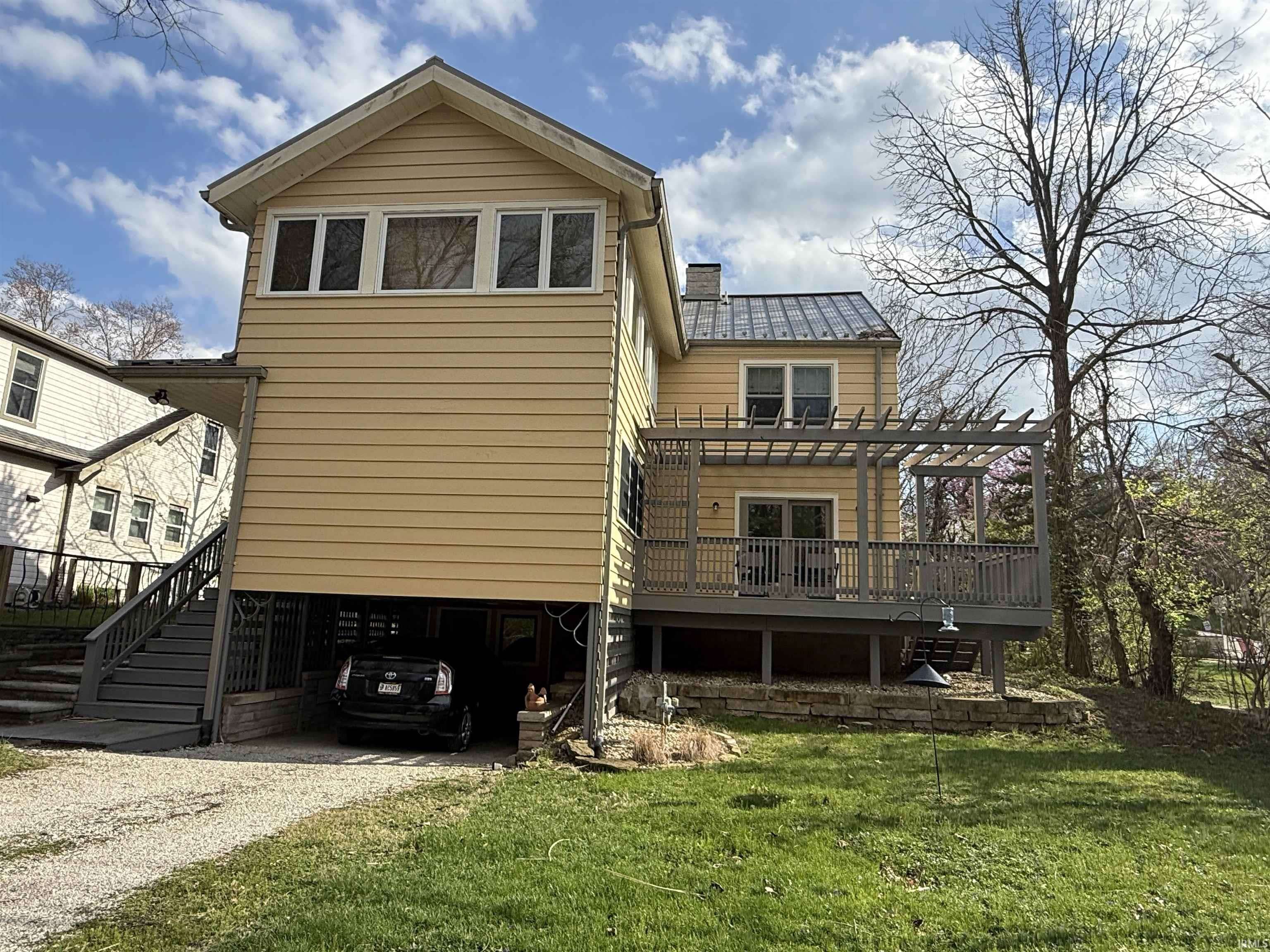 Bloomington, IN 47401,1307 E 2nd Street