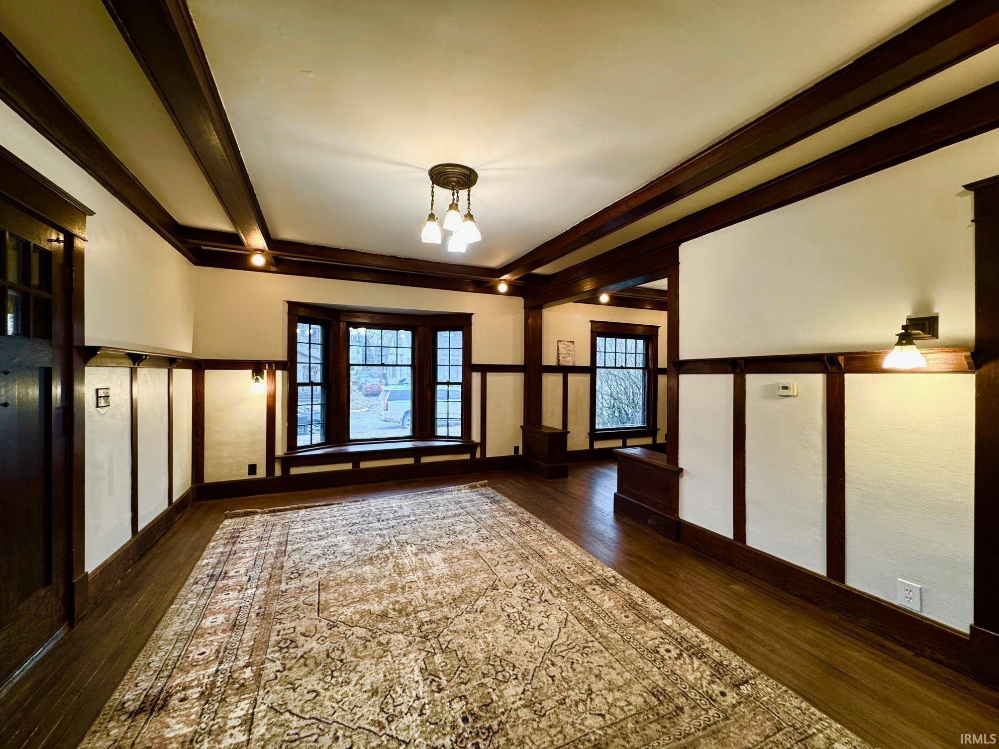 Garrett, IN 46738-1545,317 E Houston Street