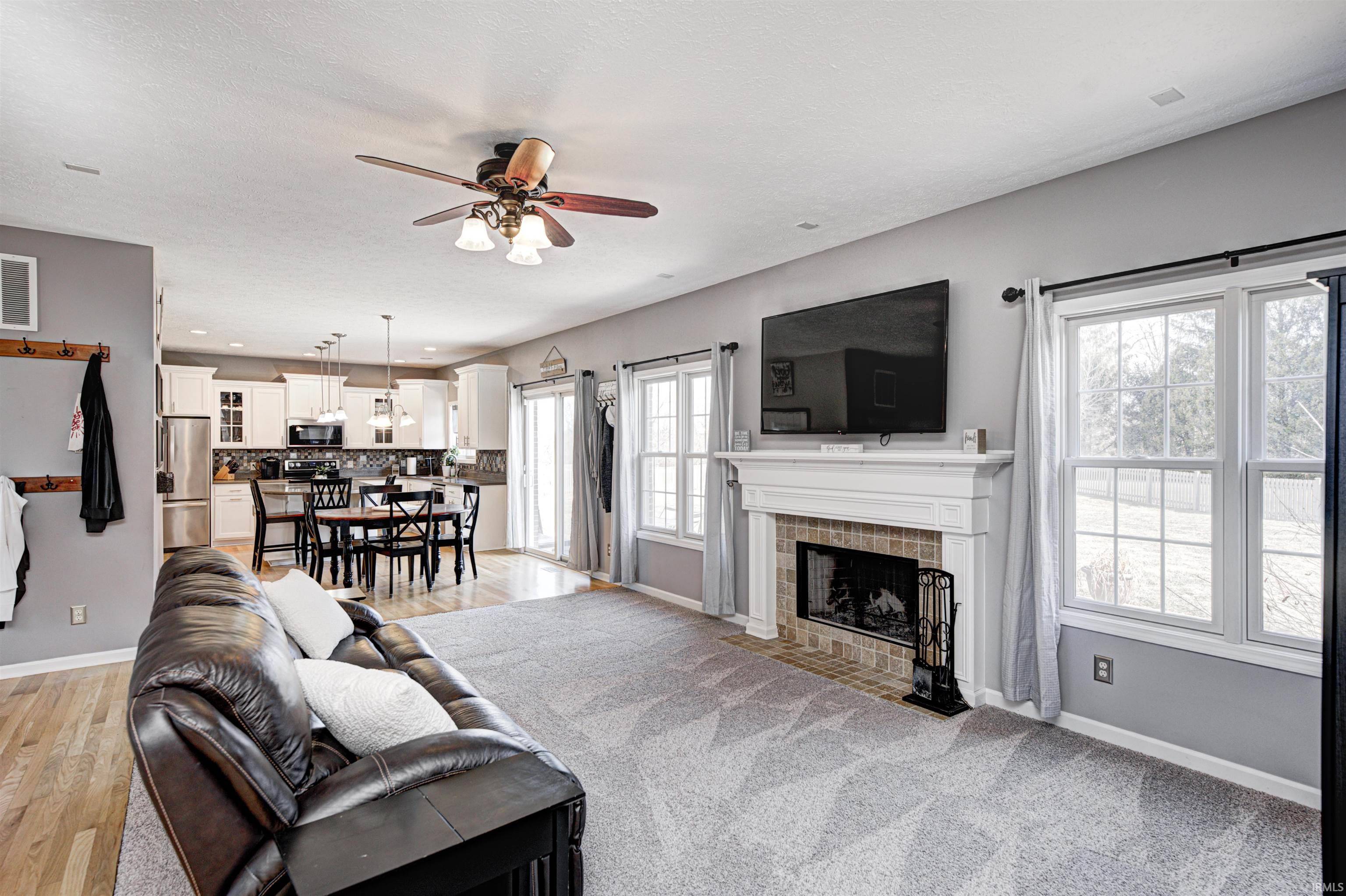 Avon, IN 46123,1295 Longleaf Street