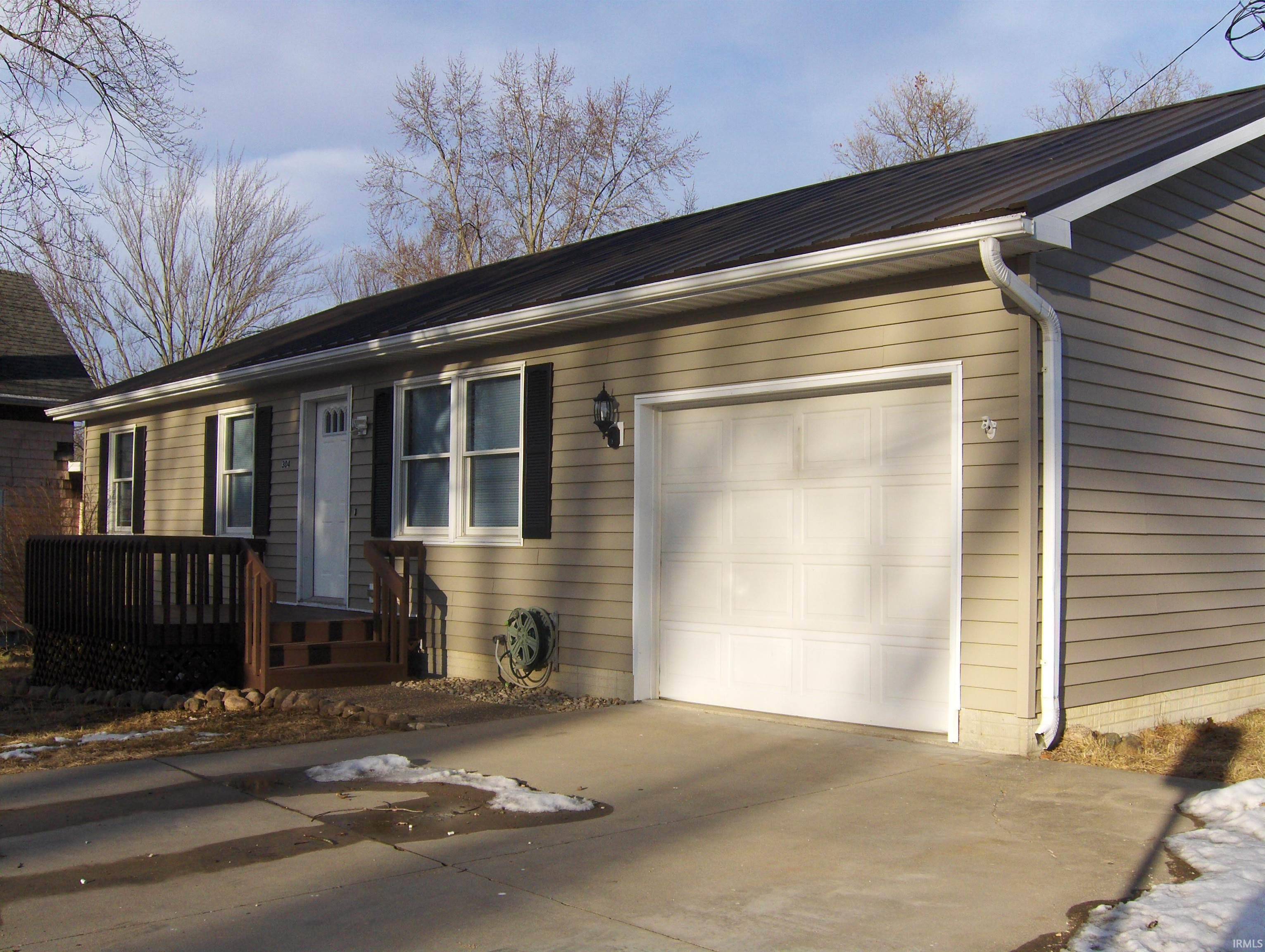 Wakarusa, IN 46573,304 S Spring Street