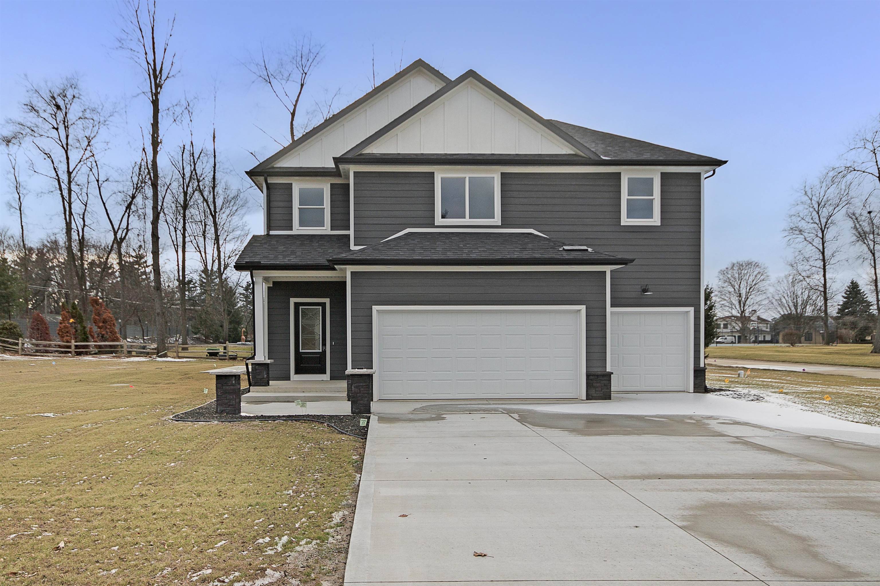 Elkhart, IN 46516,54495 Heron Cove Lane