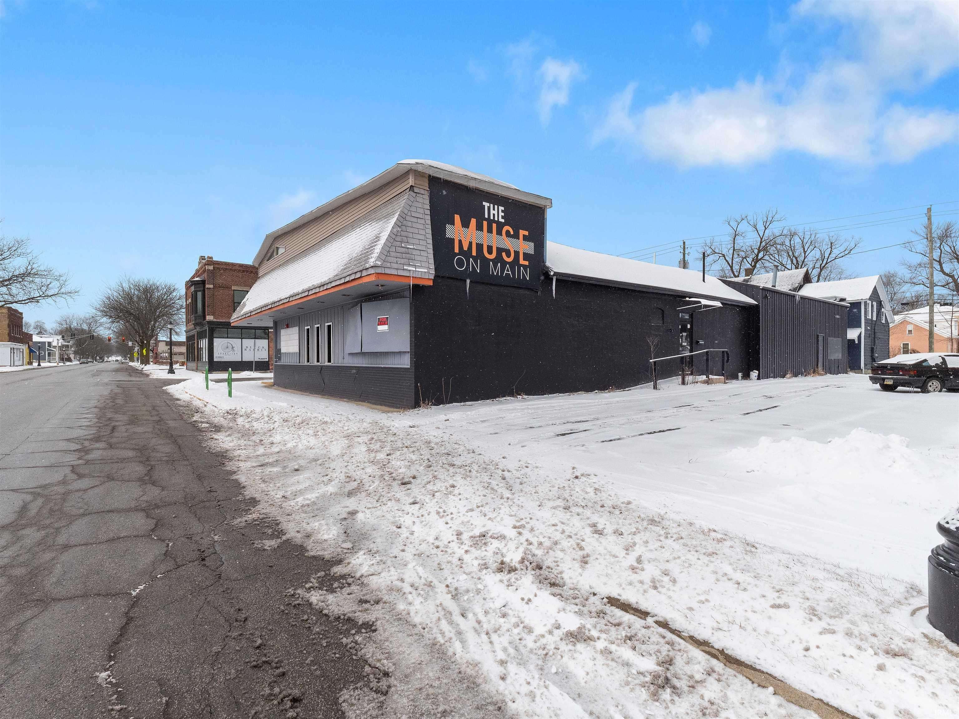 Fort Wayne, IN 46808,1332 W Main Street