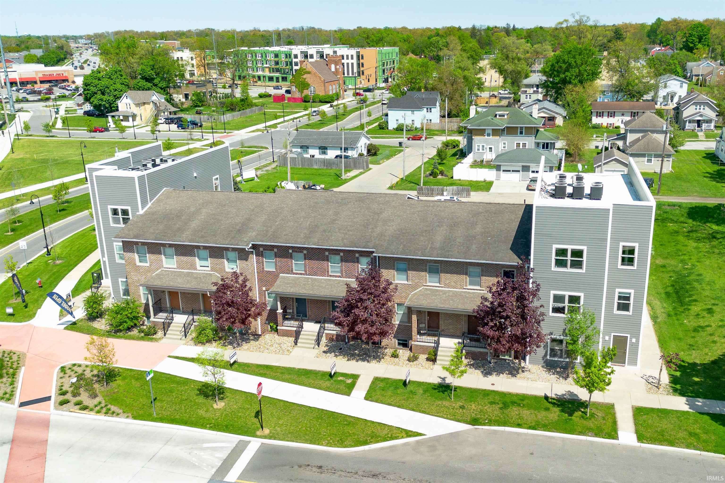 South Bend, IN 46617-2042,758 N Notre Dame Unit B Avenue #B