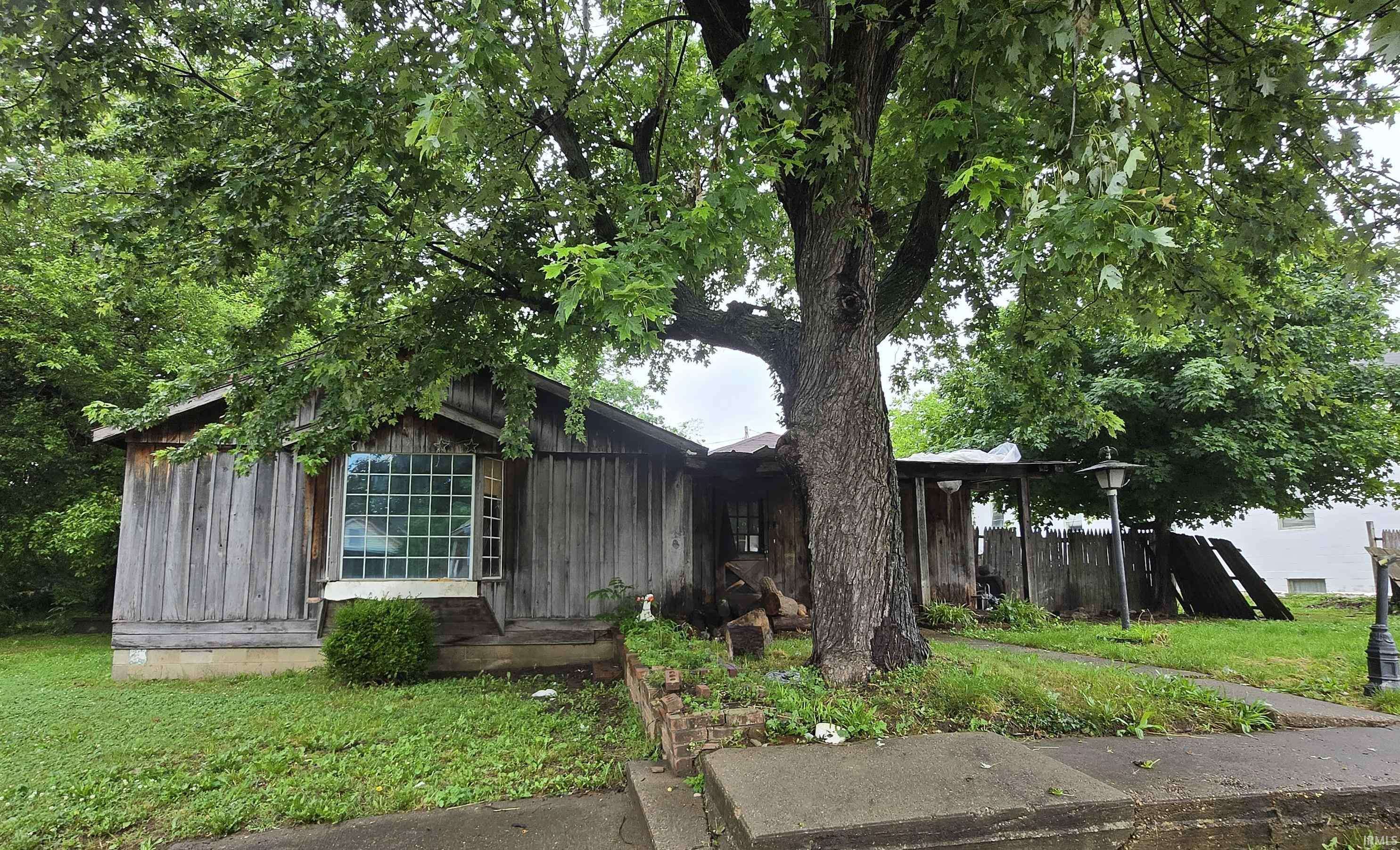 Evansville, IN 47714,1807 S Fares Avenue