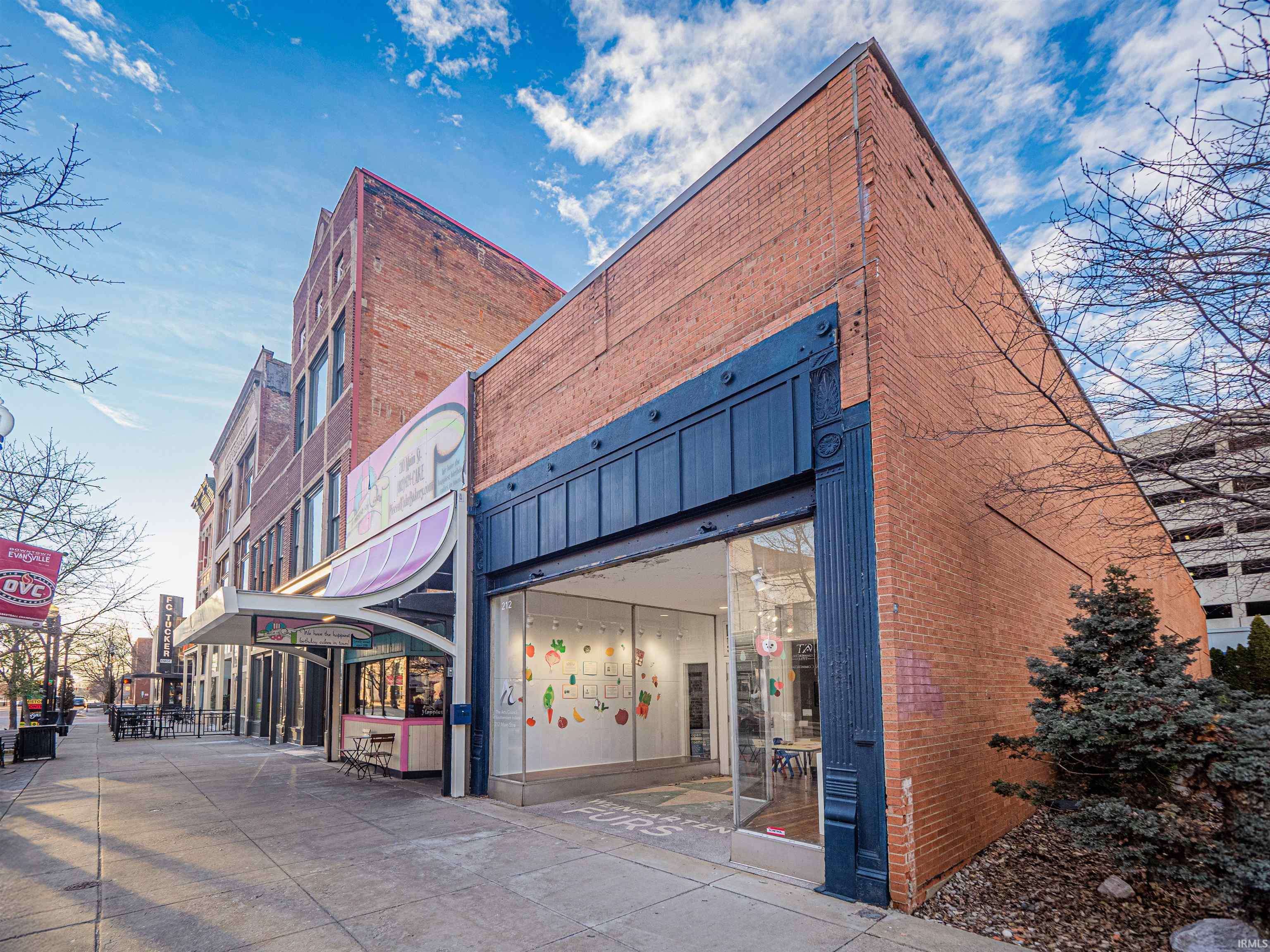 Evansville, IN 47708,212 Main Street