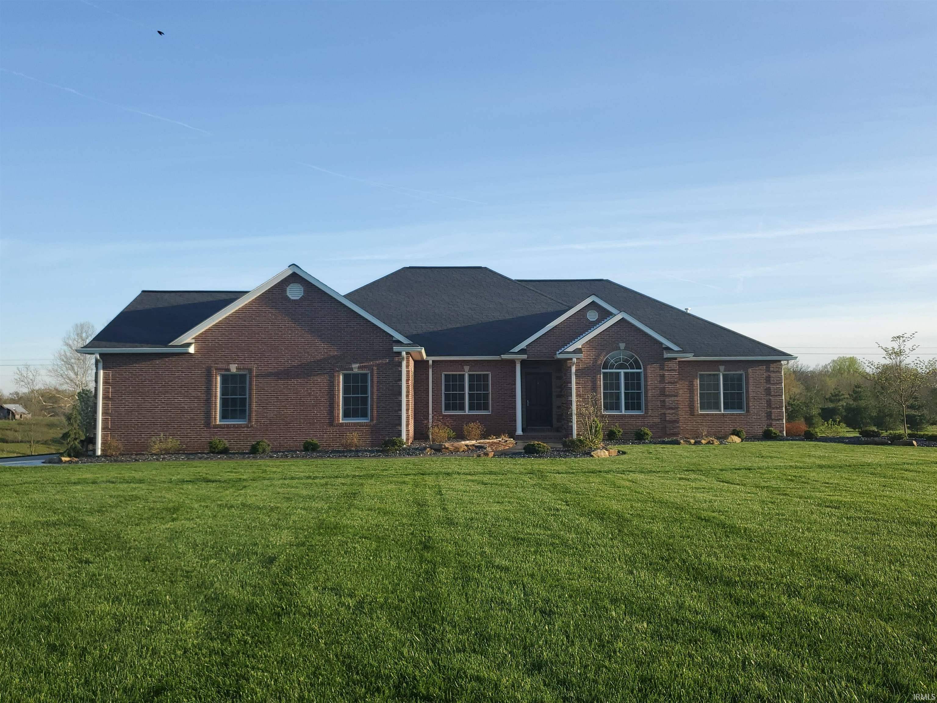Washington, IN 47501-7523,609 E 400 S Road