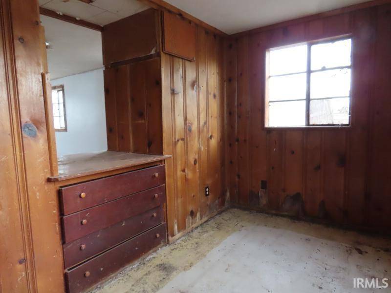 Silver Lake, IN 46982,8727 S Hill Drive