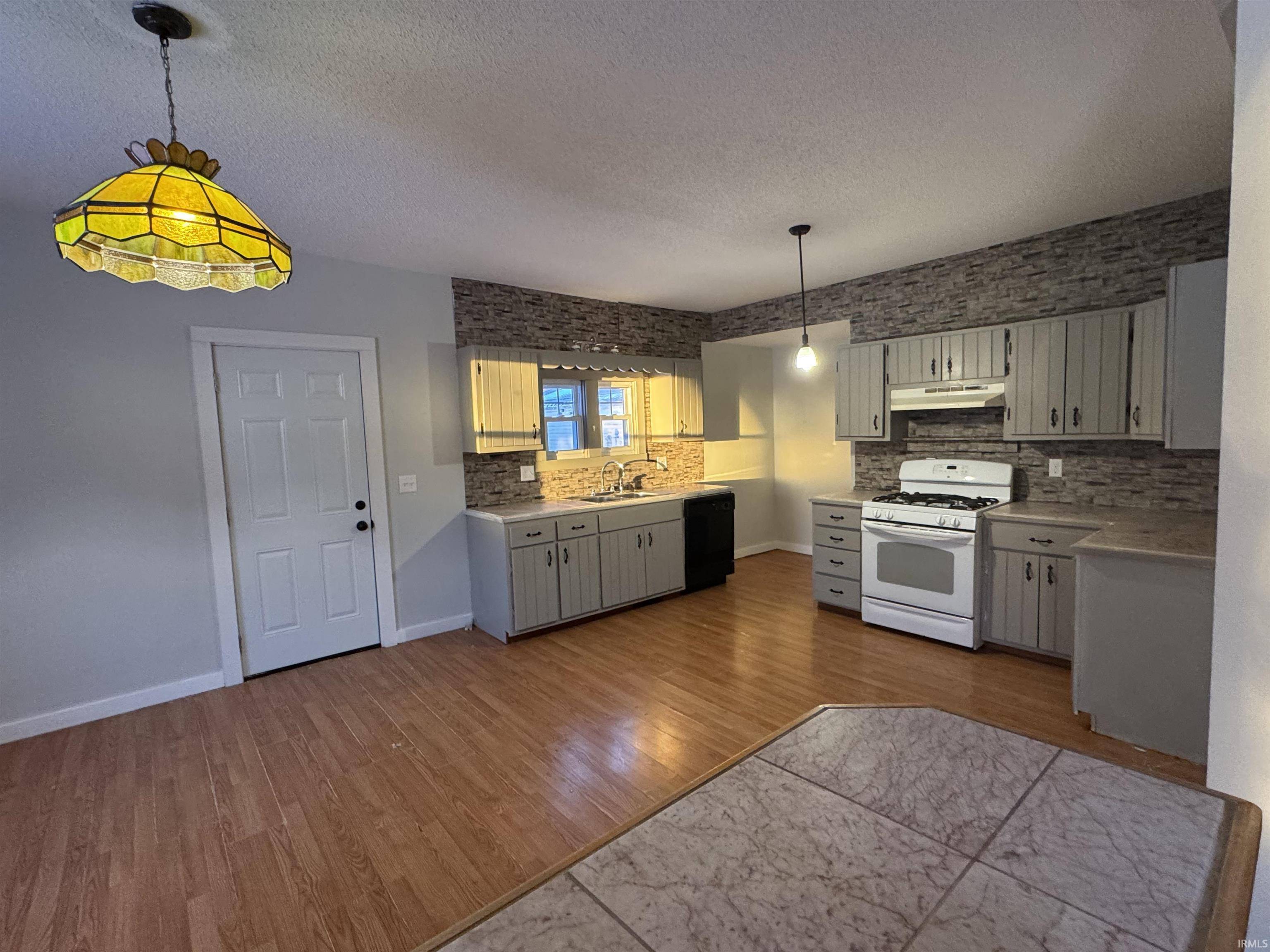 Akron, IN 46910,404 W Rochester Street