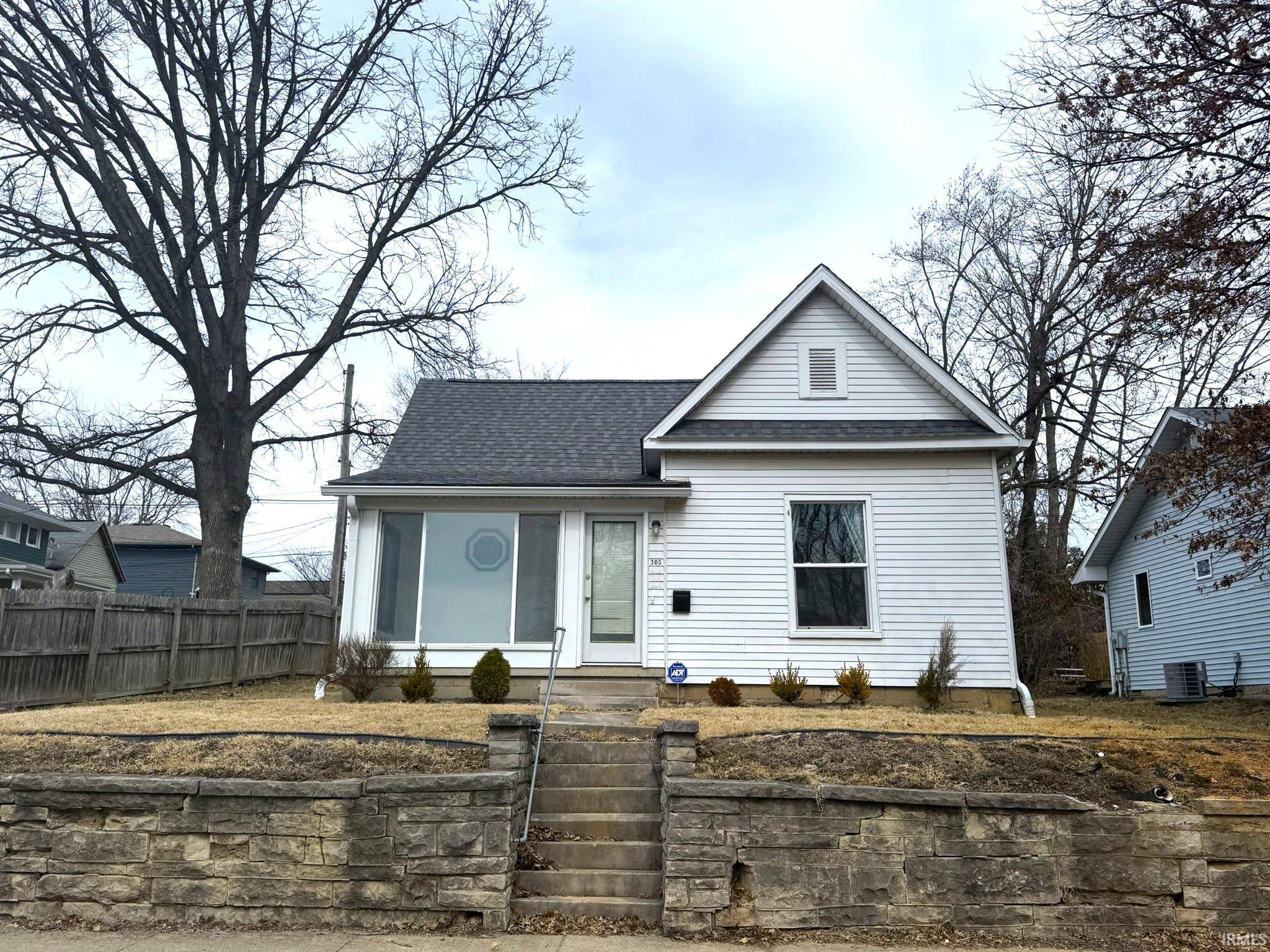 Bloomington, IN 47401-4719,305 E 1st Street