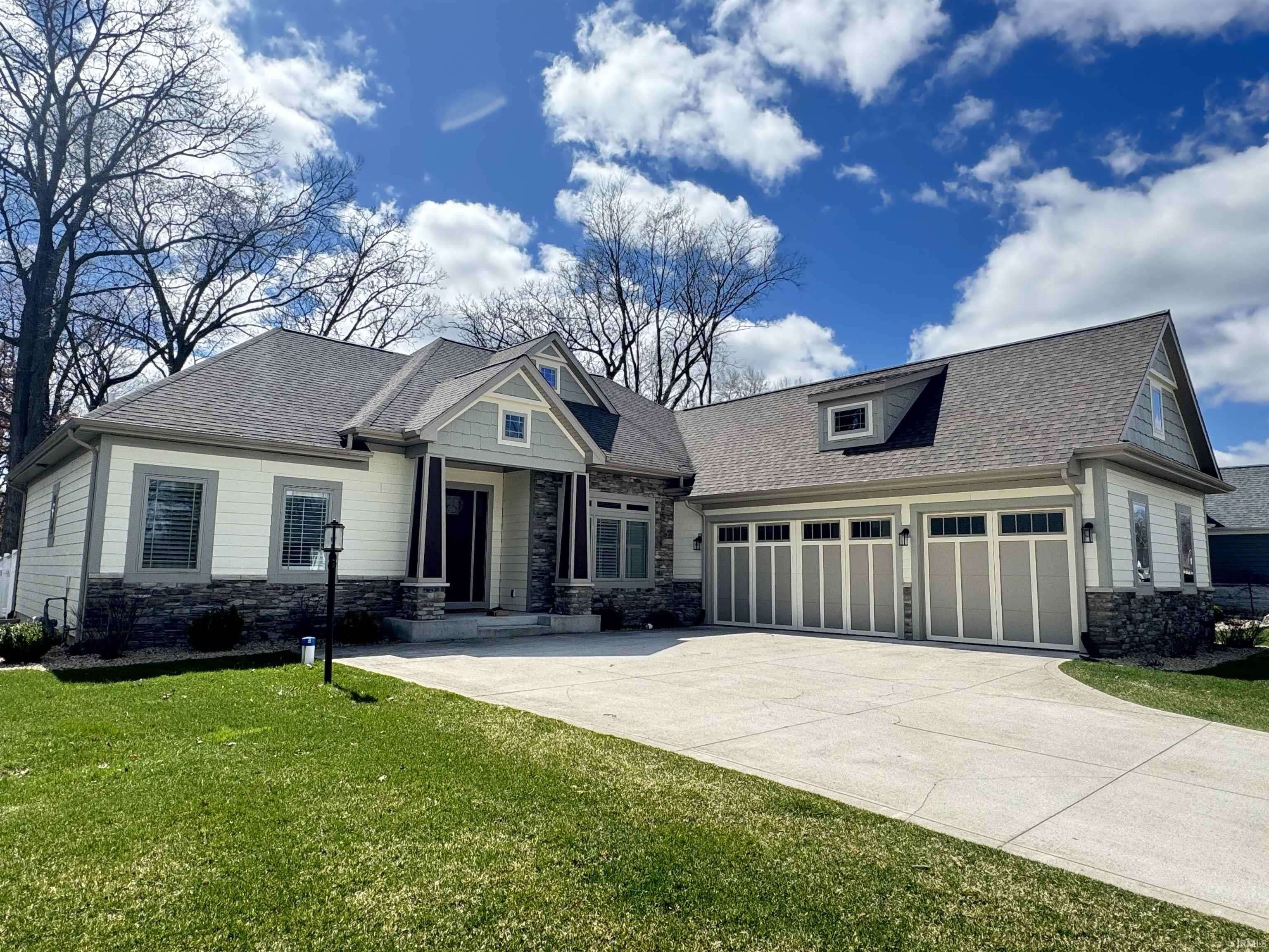 Granger, IN 46530-1387,16094 Cobblestone Square Drive