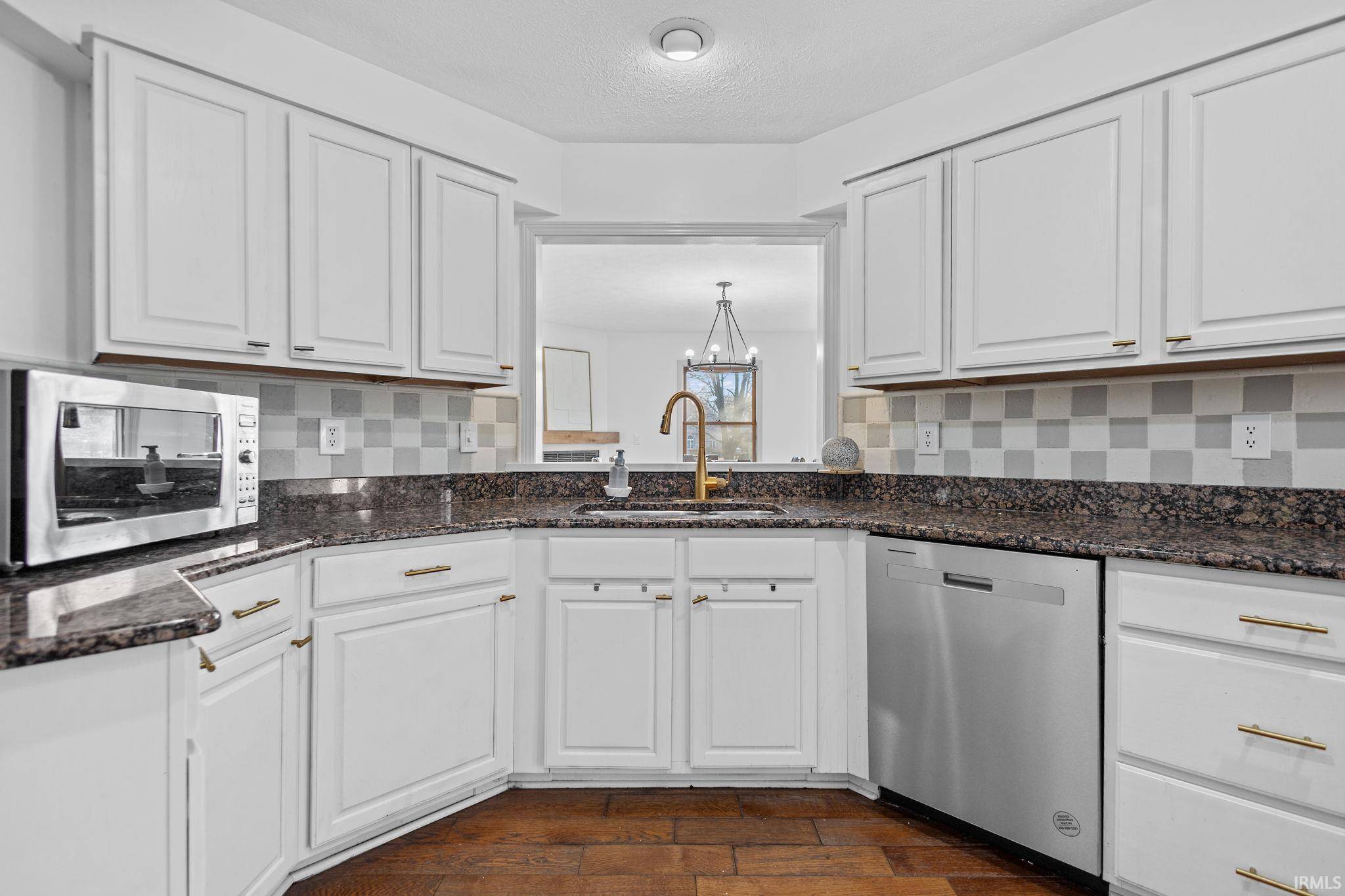 Monticello, IN 47960,11688 W BRIARWOOD Drive