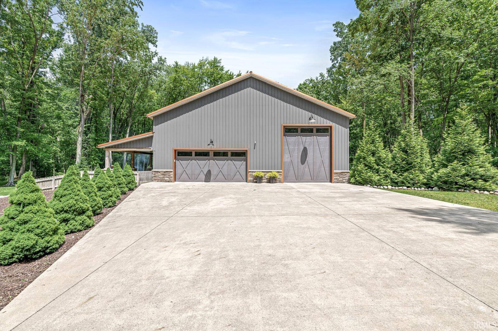 South Bend, IN 46614,21095 Kern Road