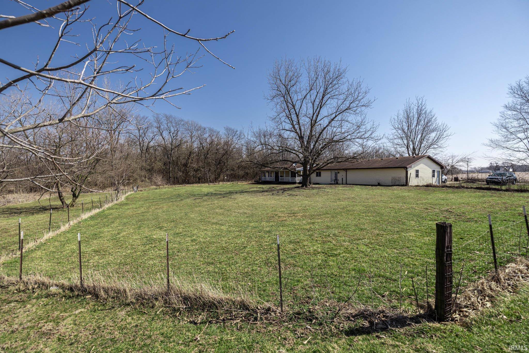Farmland, IN 47340,271 N County Road 1000 W