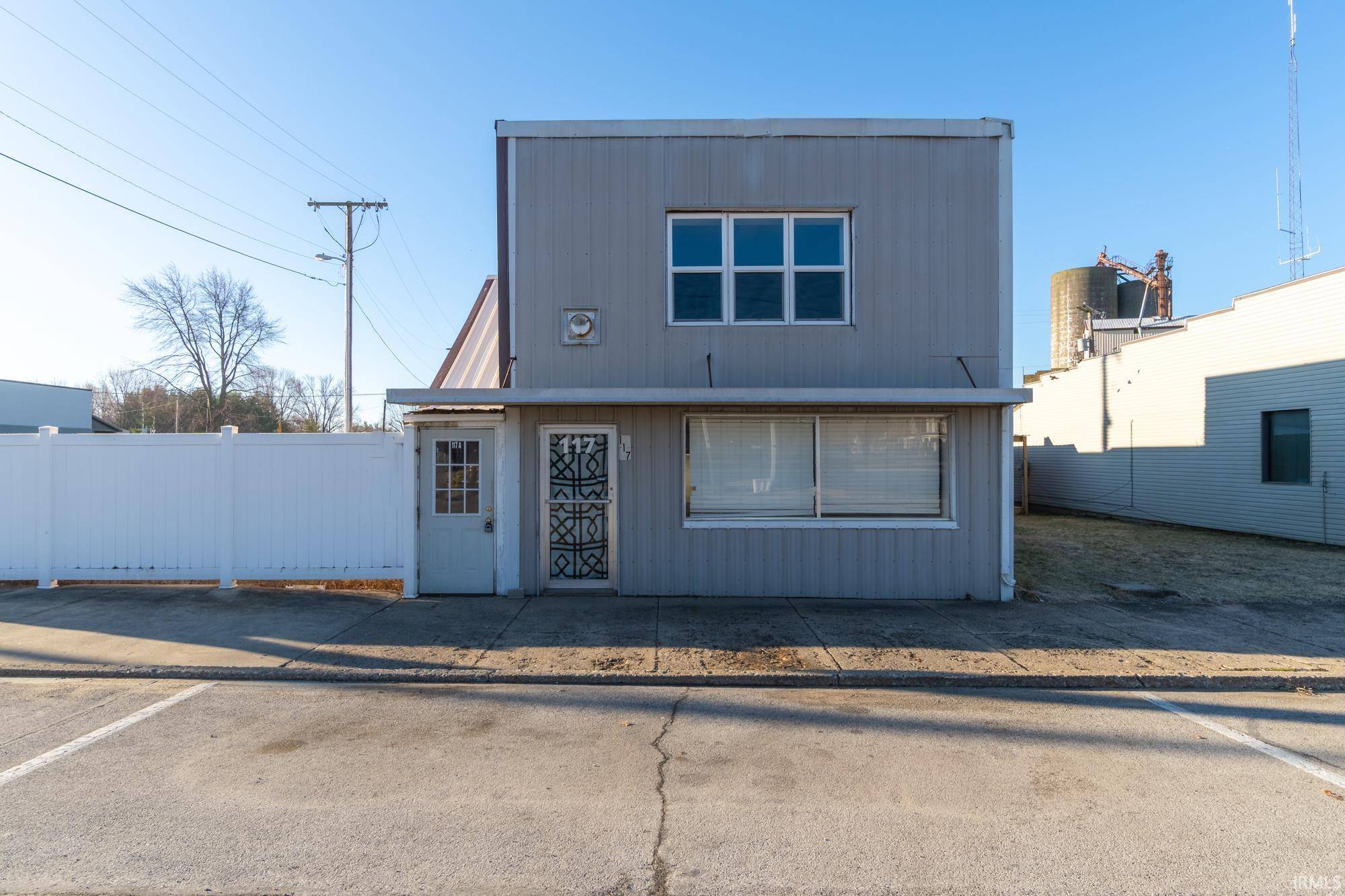 Mentone, IN 46539,117 W Main Street