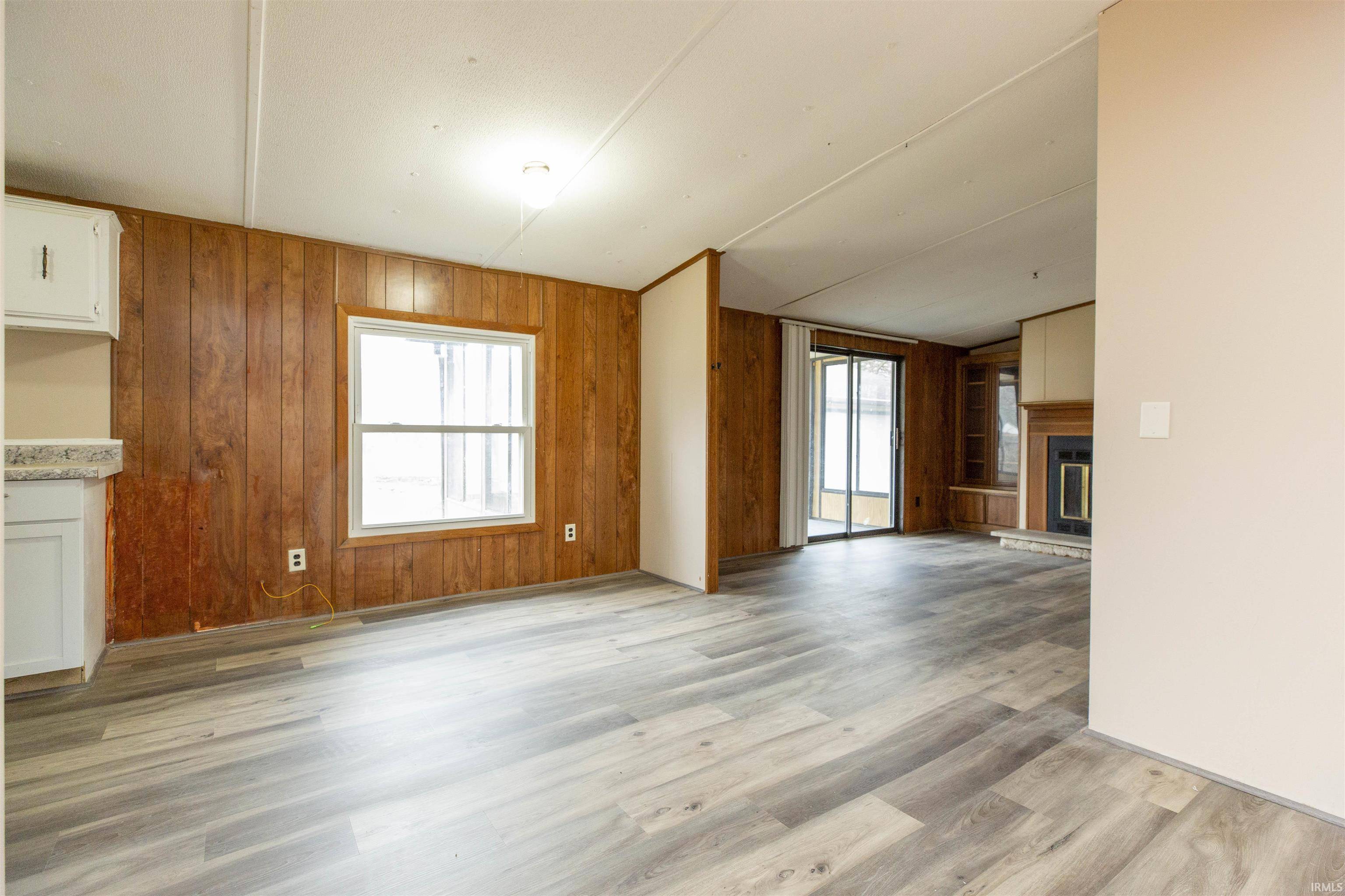 Osceola, IN 46561,10093 Glenwood Avenue