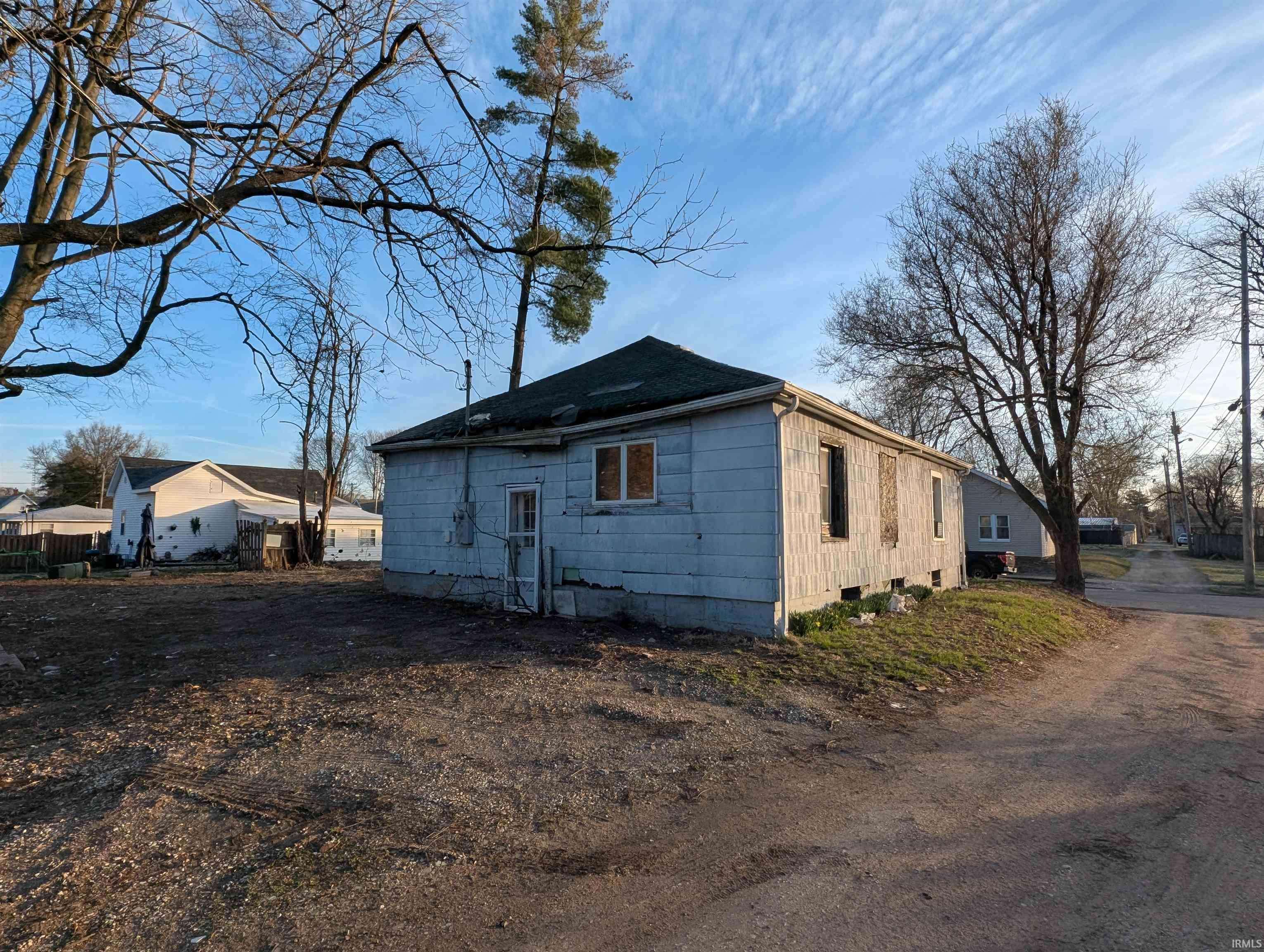 Vincennes, IN 47591,1211 Harrison Street
