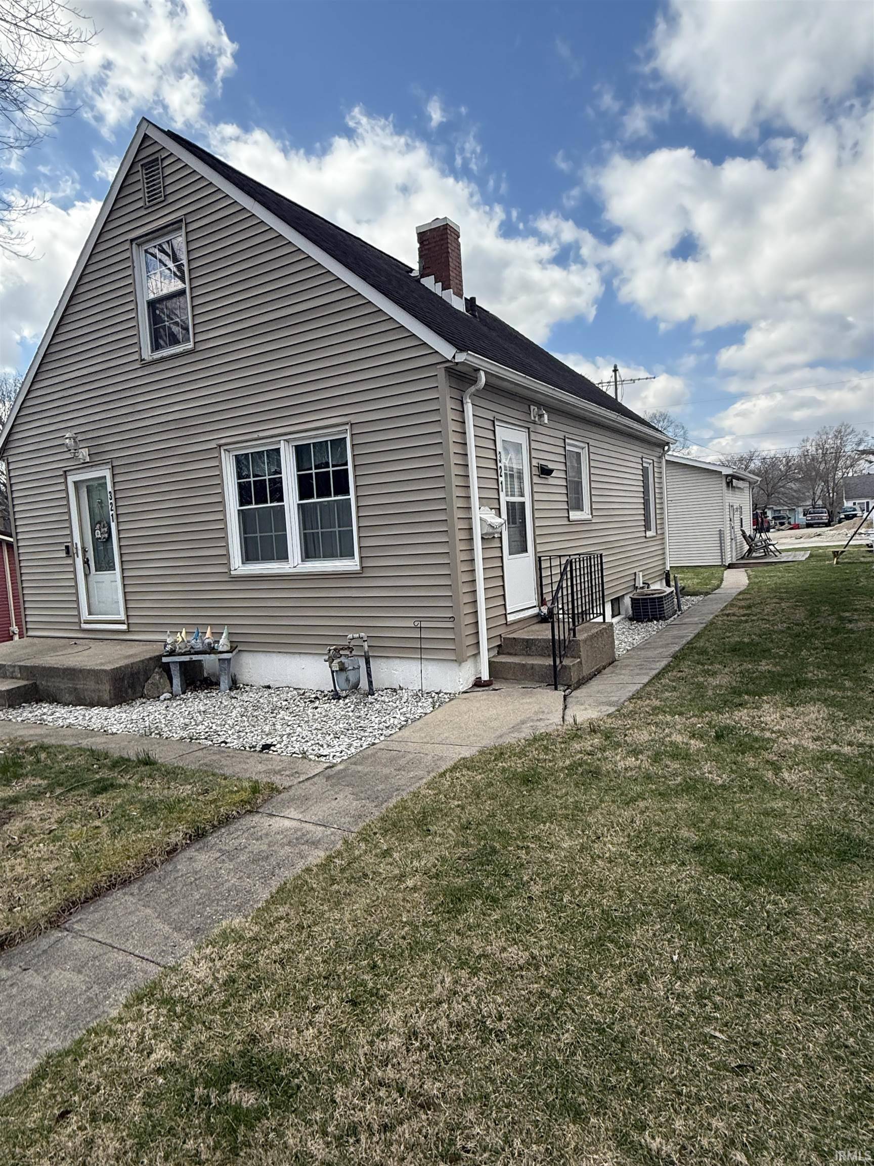 Logansport, IN 46947,321 Riverview Street
