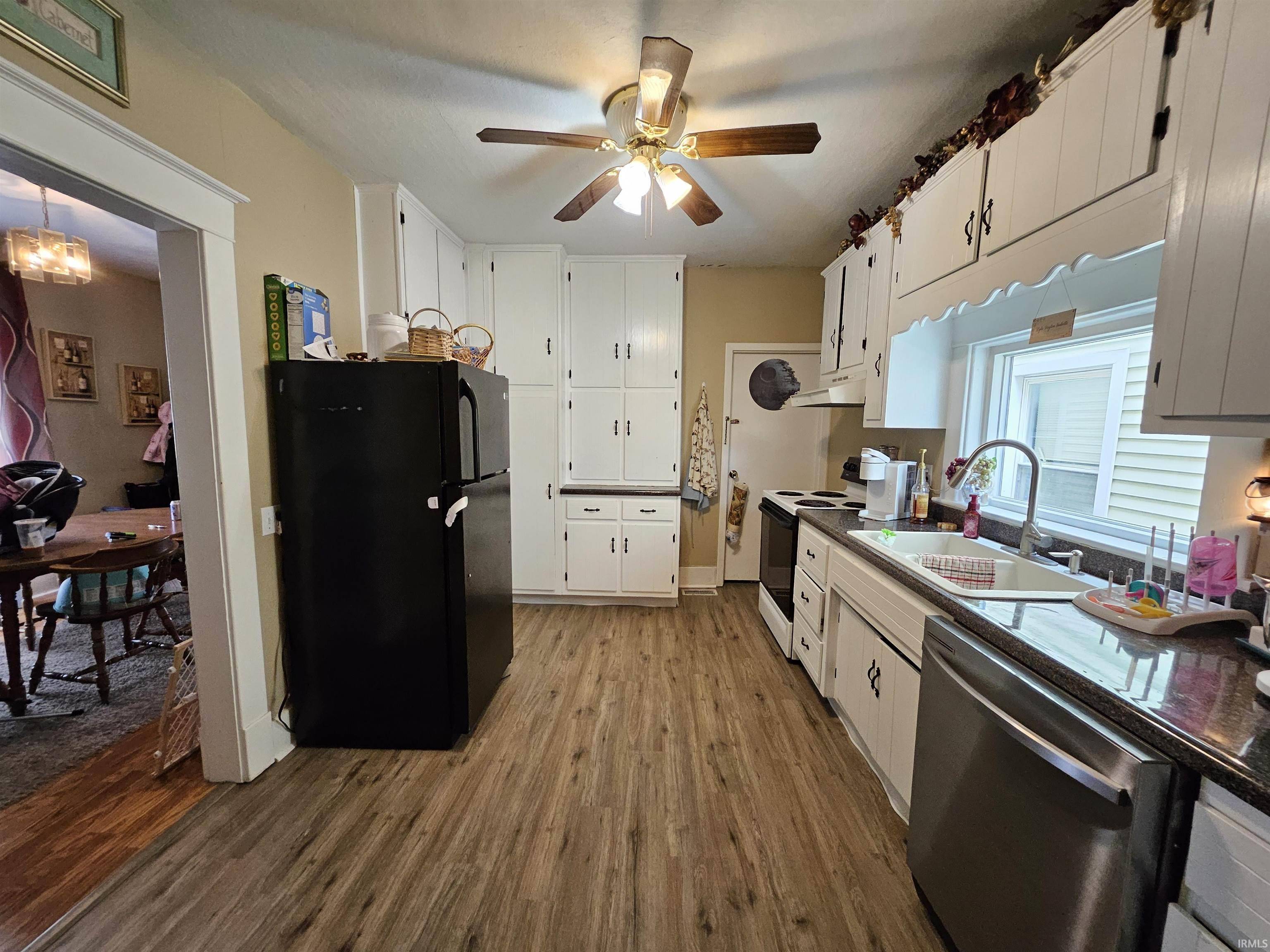 Kendallville, IN 46755,118 E Grove Street