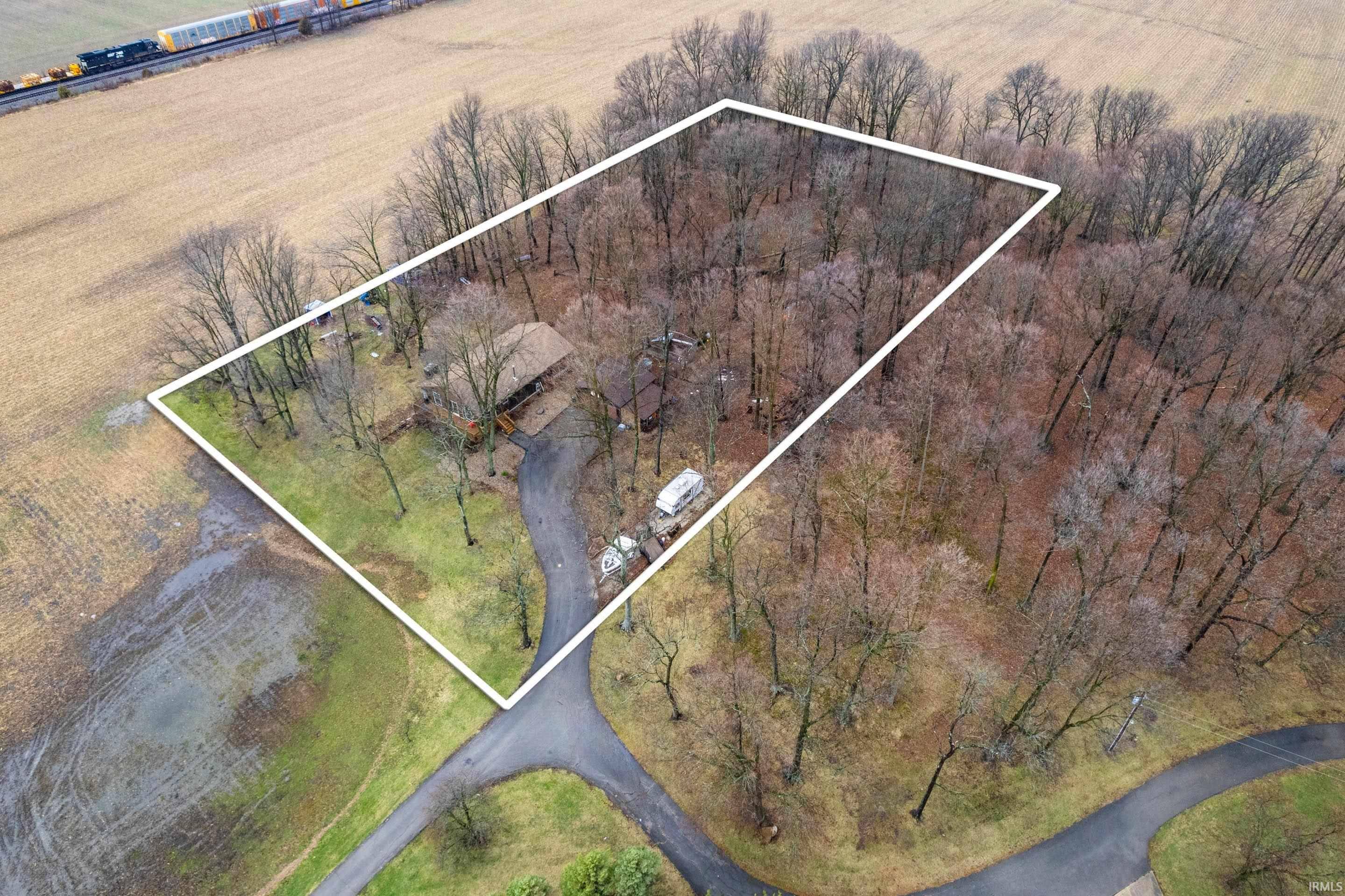 Muncie, IN 47302,270 W 500 S