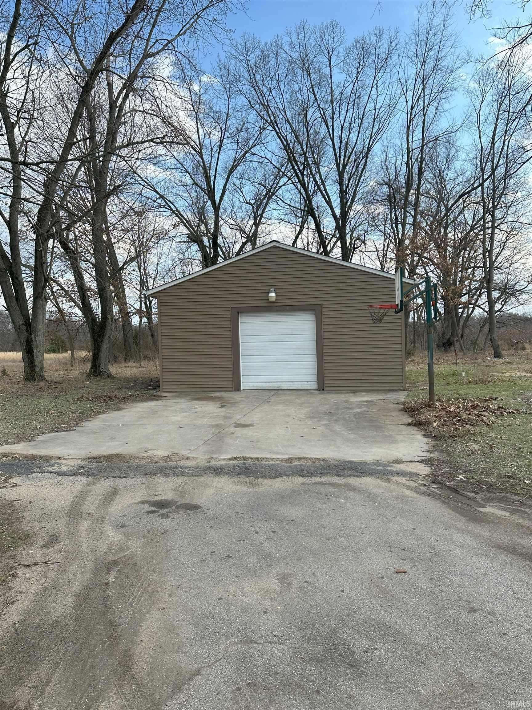 Knox, IN 46534,11655 E SR8