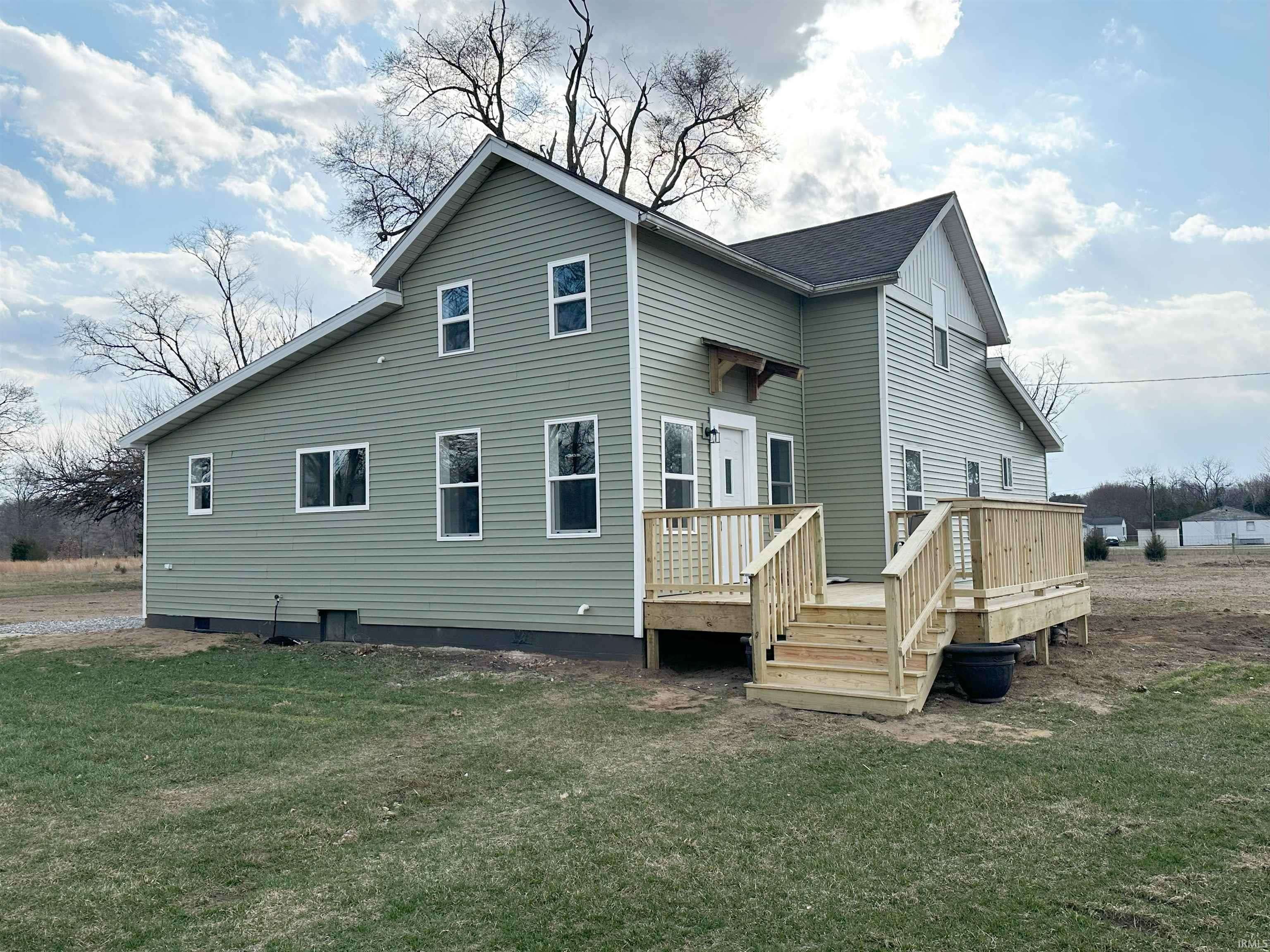 Knox, IN 46534,11655 E SR8
