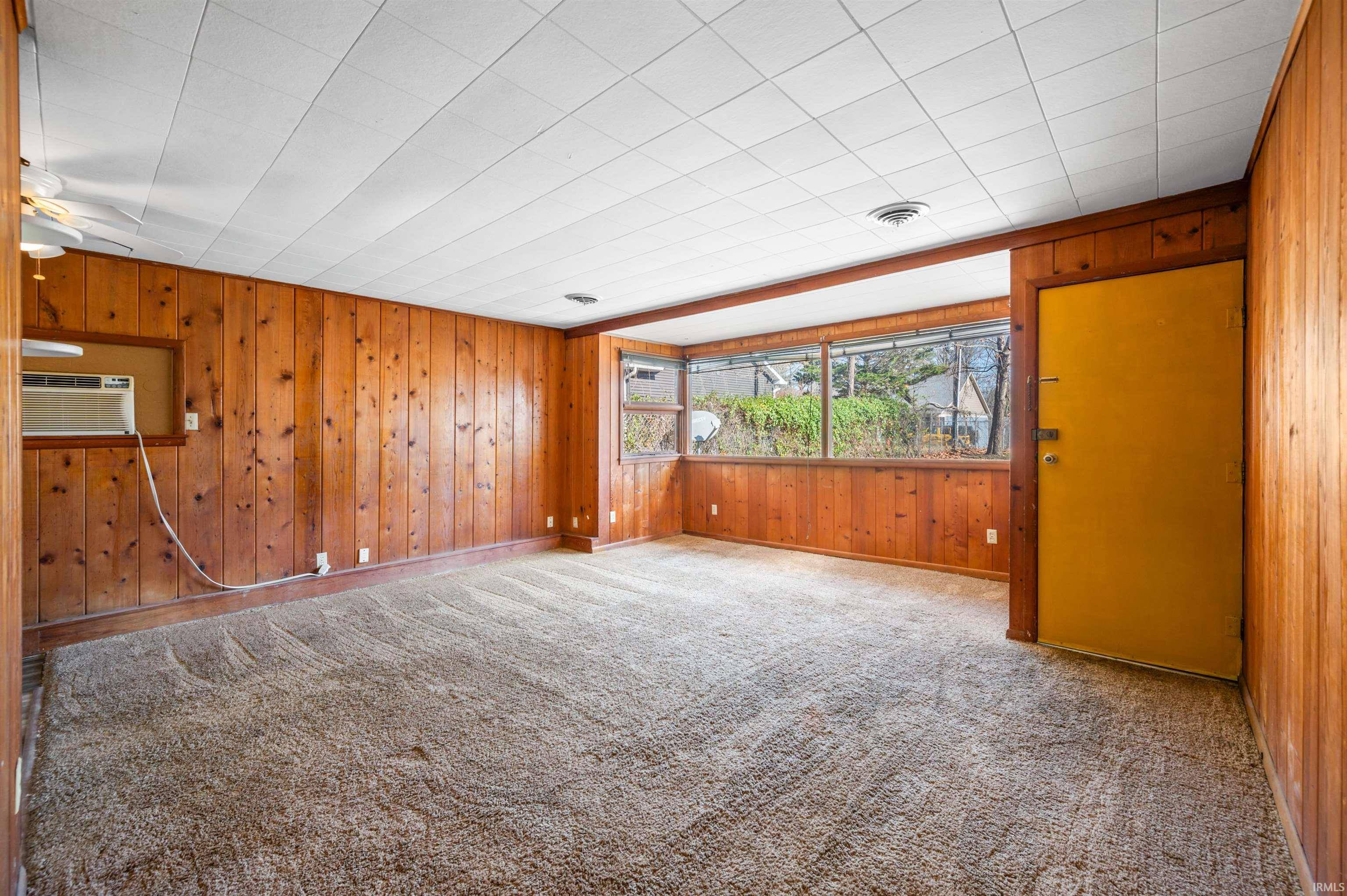 Nashville, IN 47448-9239,240 Tuck A Way Ridge Drive