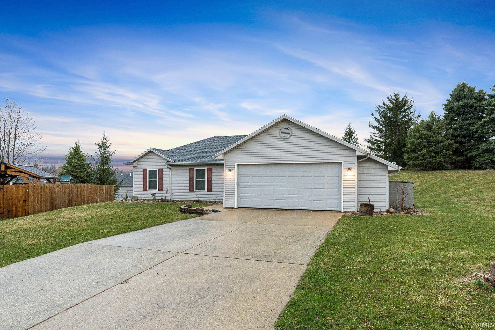 Albion, IN 46701,301 Rivercrest Court