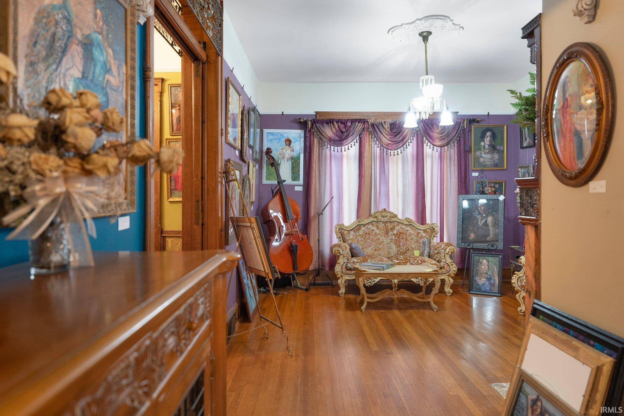 Fort Wayne, IN 46807,215 W Creighton Avenue