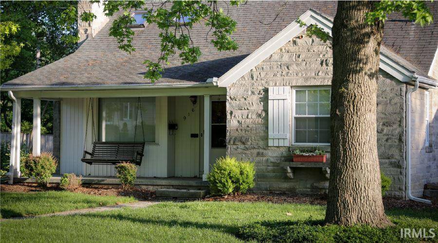 Bloomington, IN 47401,916 E Maxwell Lane