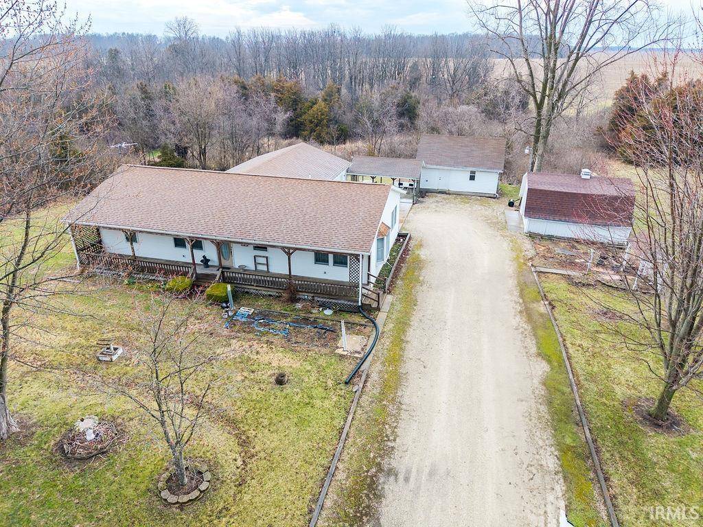Andrews, IN 46702,9936 W 200 S Road