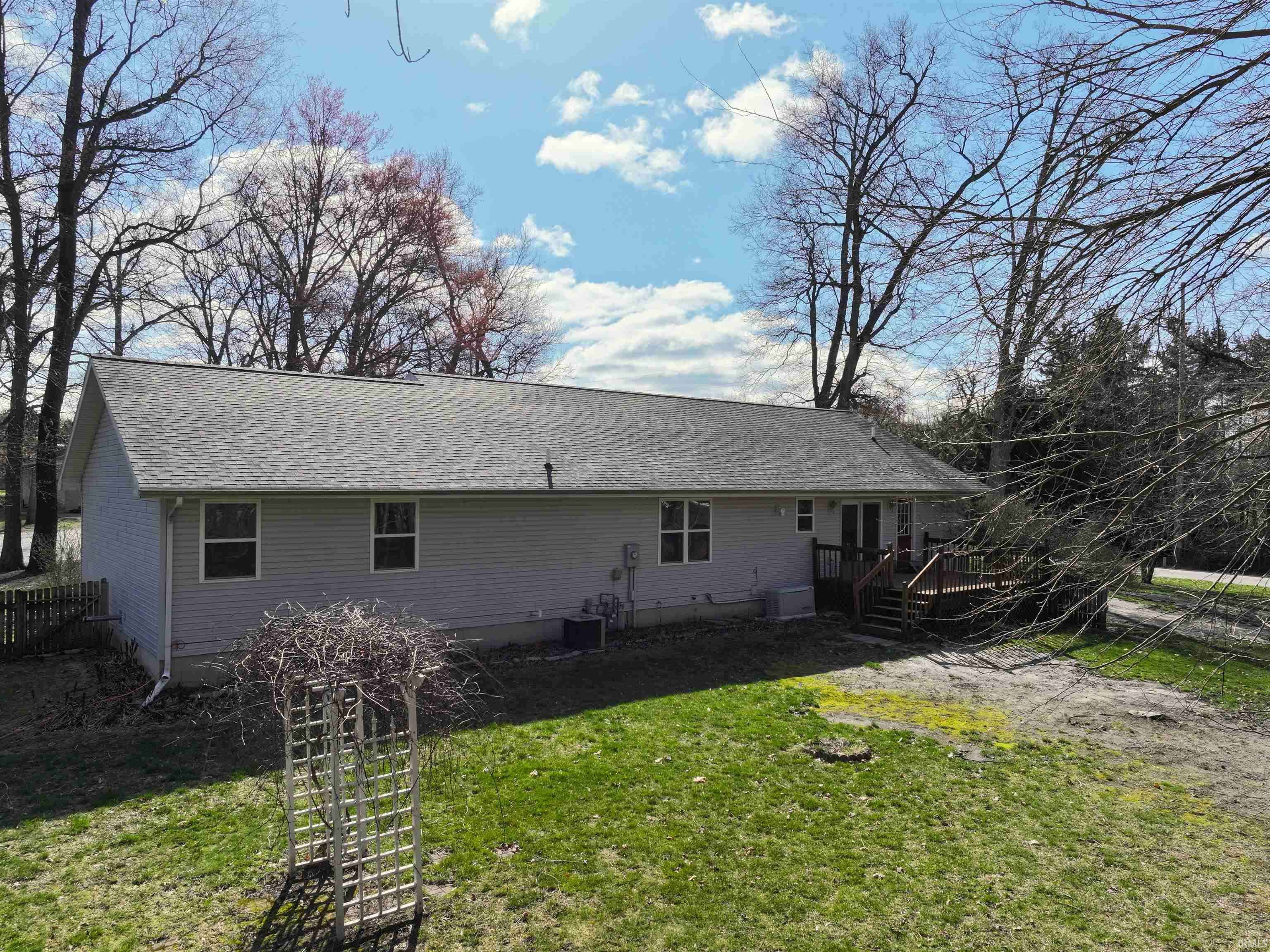 Winamac, IN 46996-8341,364 W 100 South