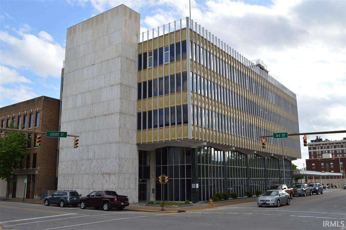 Evansville, IN 47708,101 SE Third Street #3E
