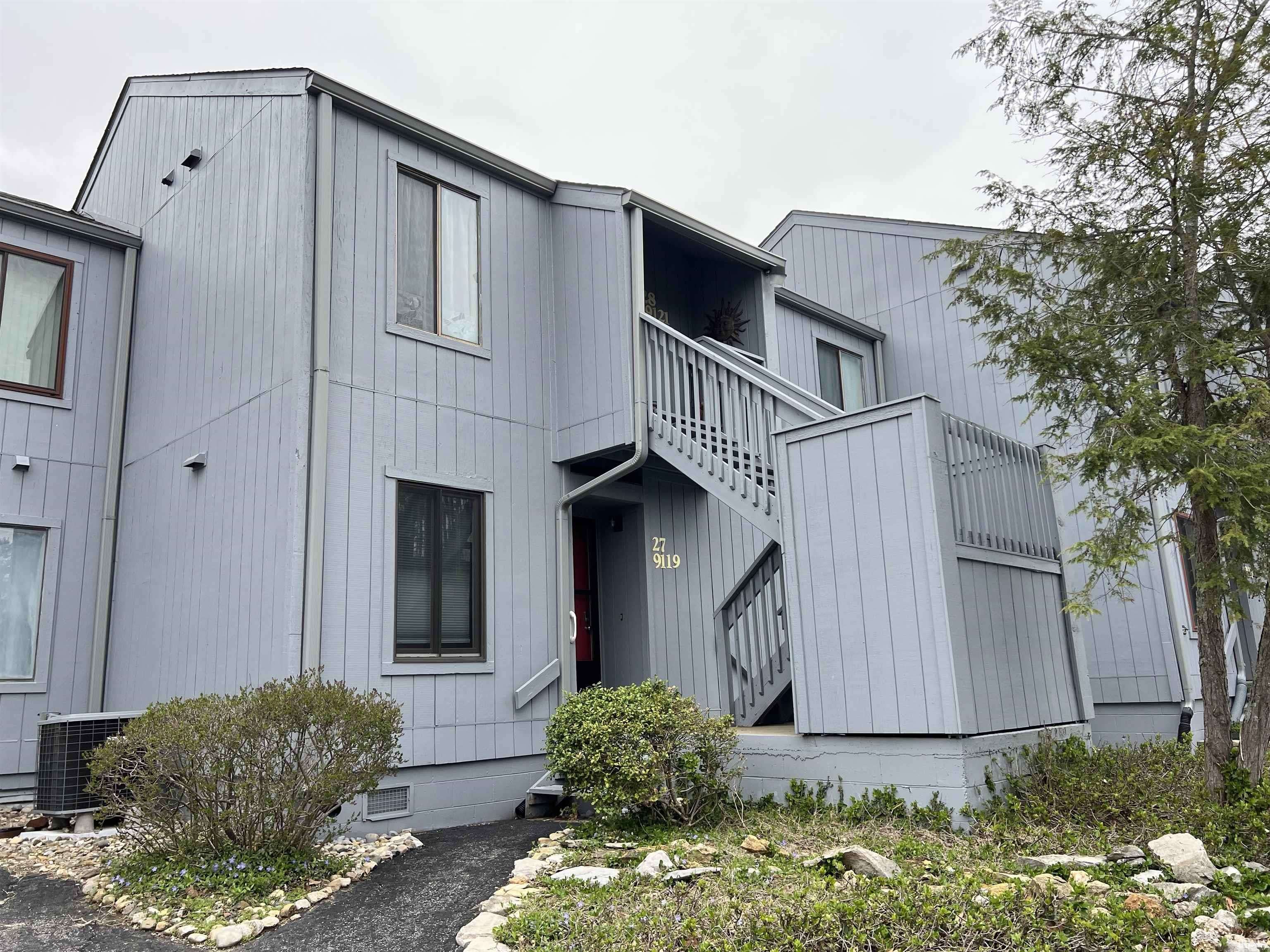 Bloomington, IN 47401,9119 S Pointe Ridge Lane