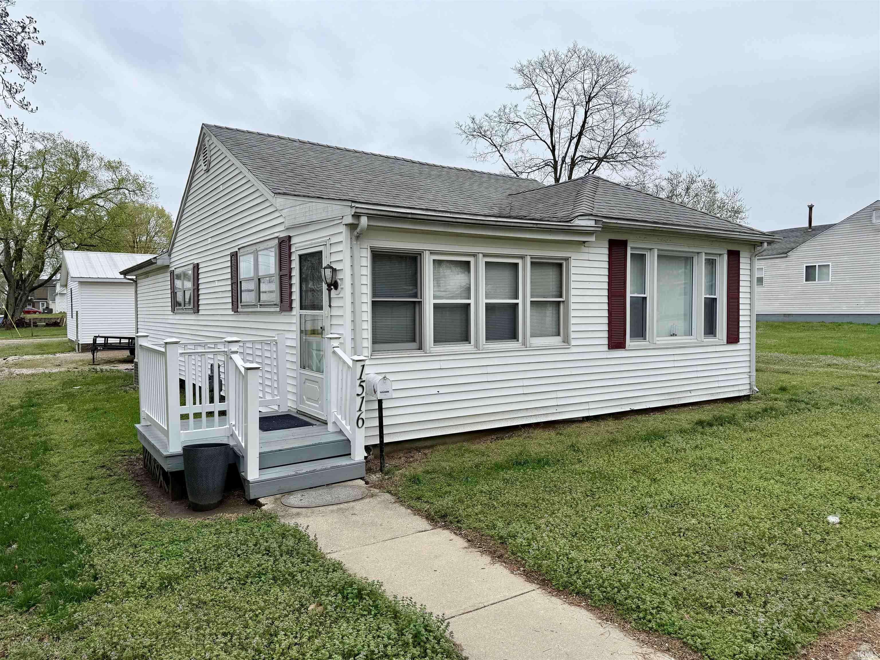 Vincennes, IN 47591,1516 LaPlante Street