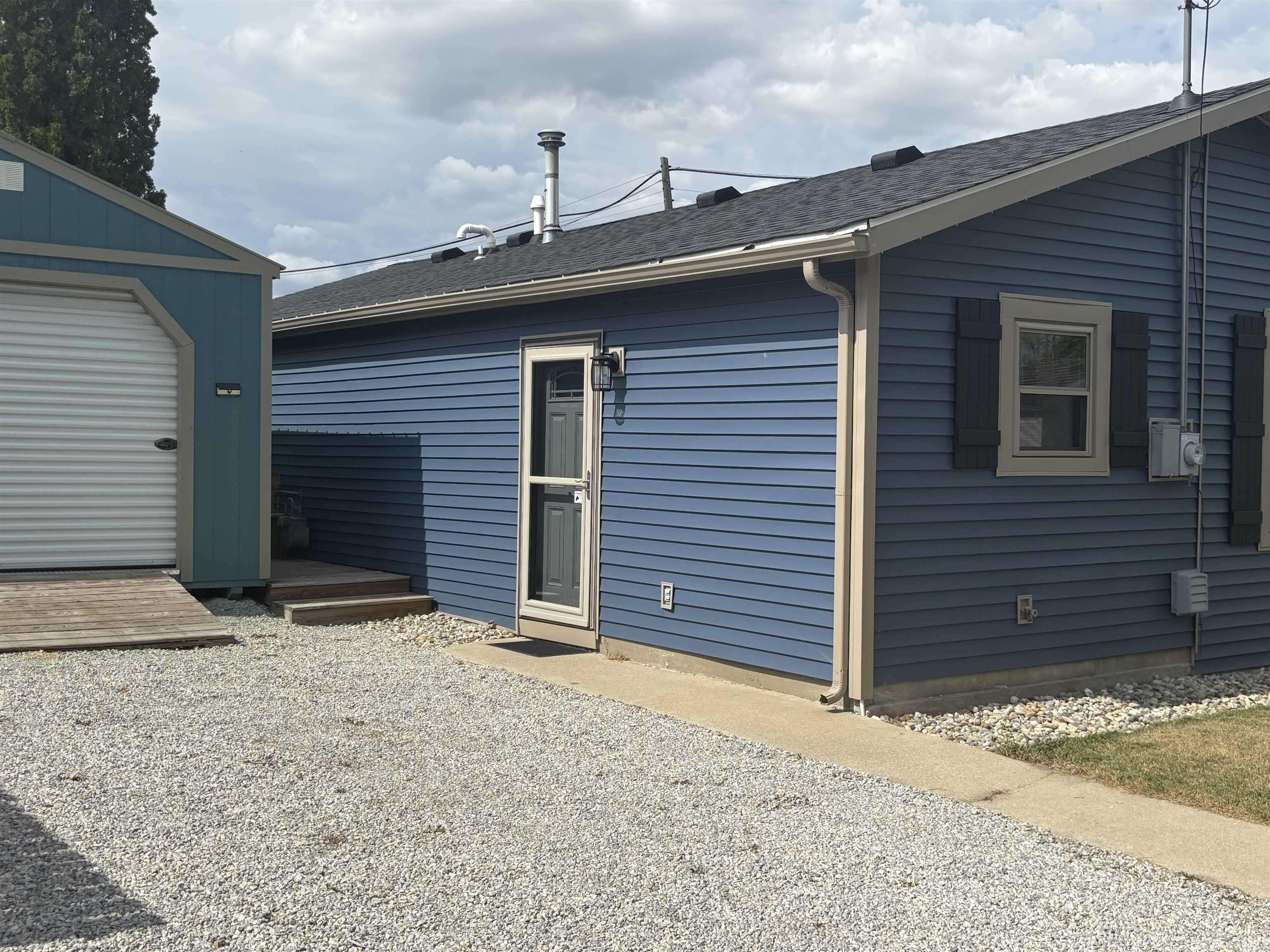 North Webster, IN 46555,207 E North Street