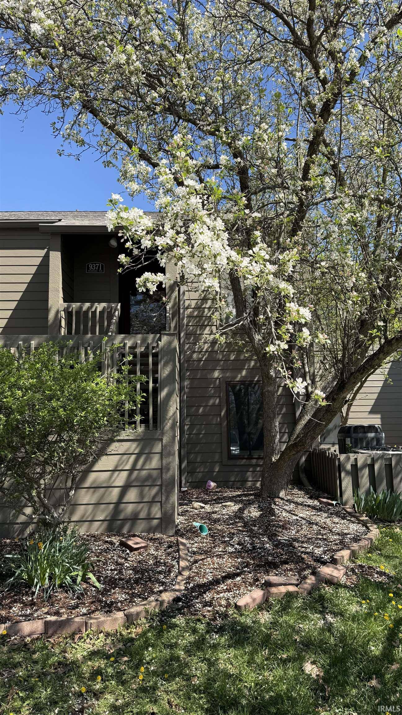 Bloomington, IN 47401,9371 S Lake Ridge Drive #193